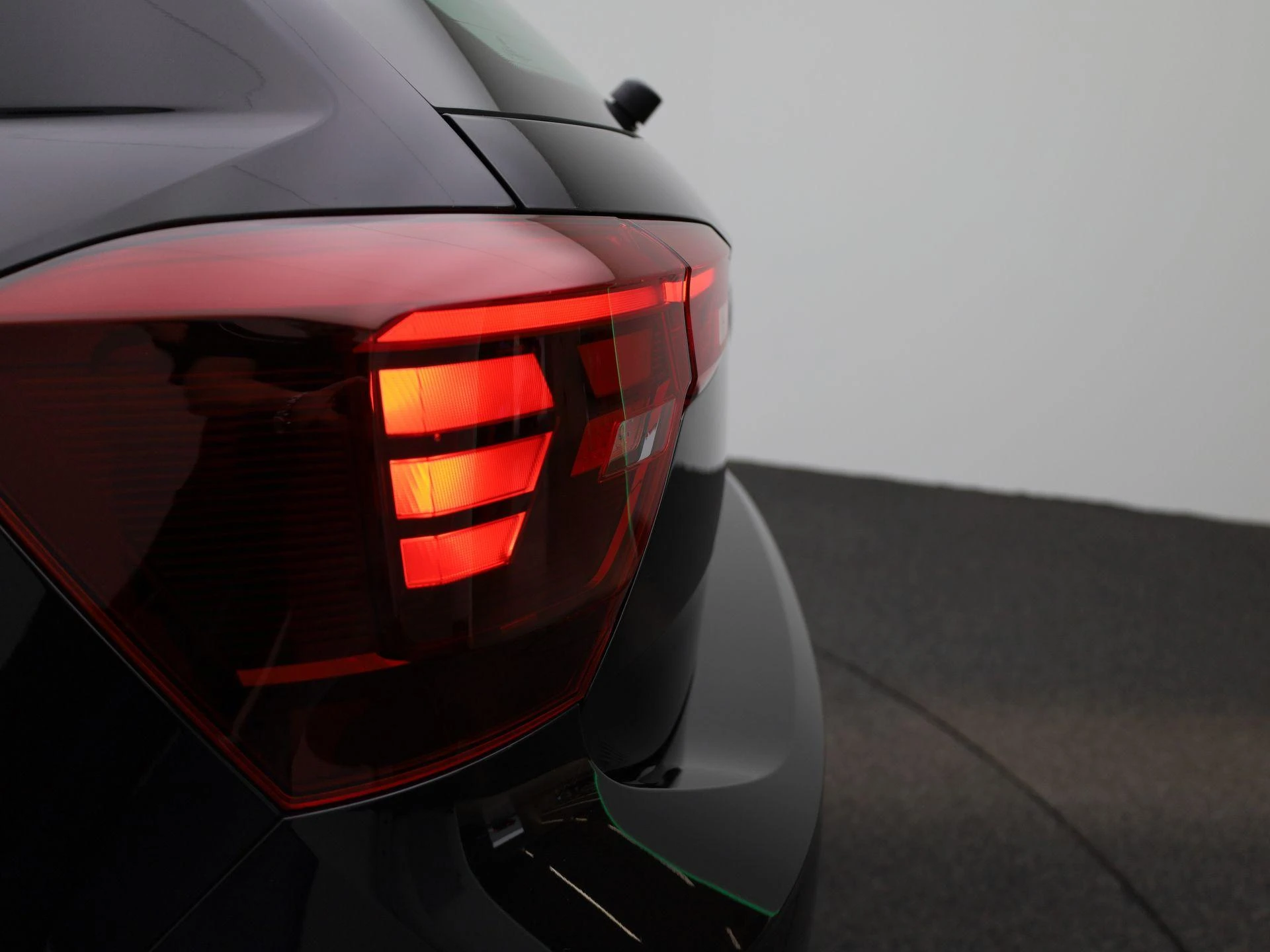 Volkswagen-Polo-image-37