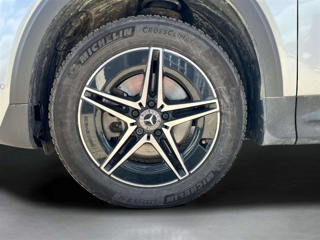 Mercedes-Benz-EQB-image-8
