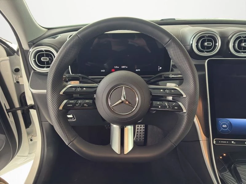 Mercedes-Benz-C-Klasse-image-13