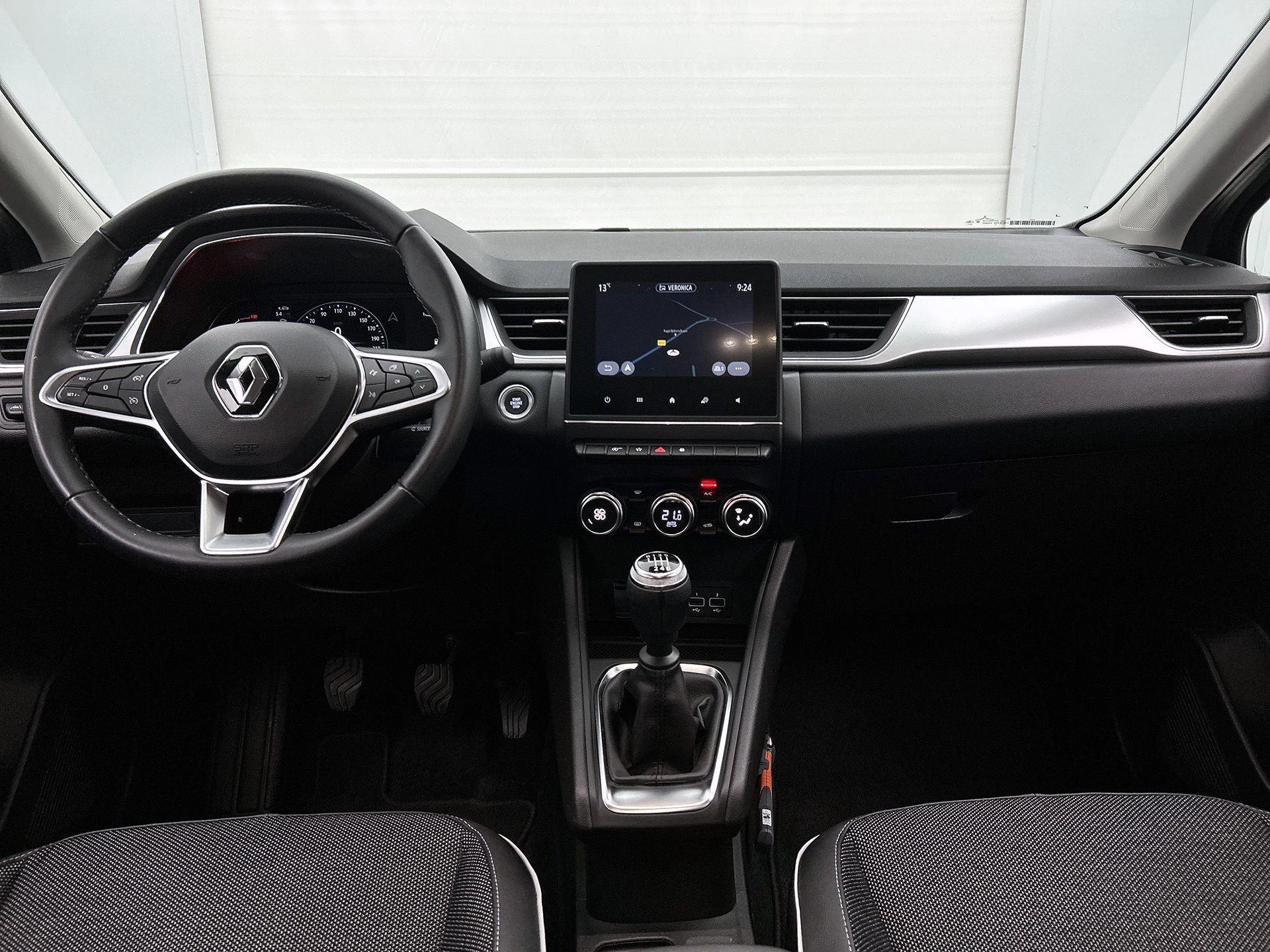 Renault-Captur-image-21