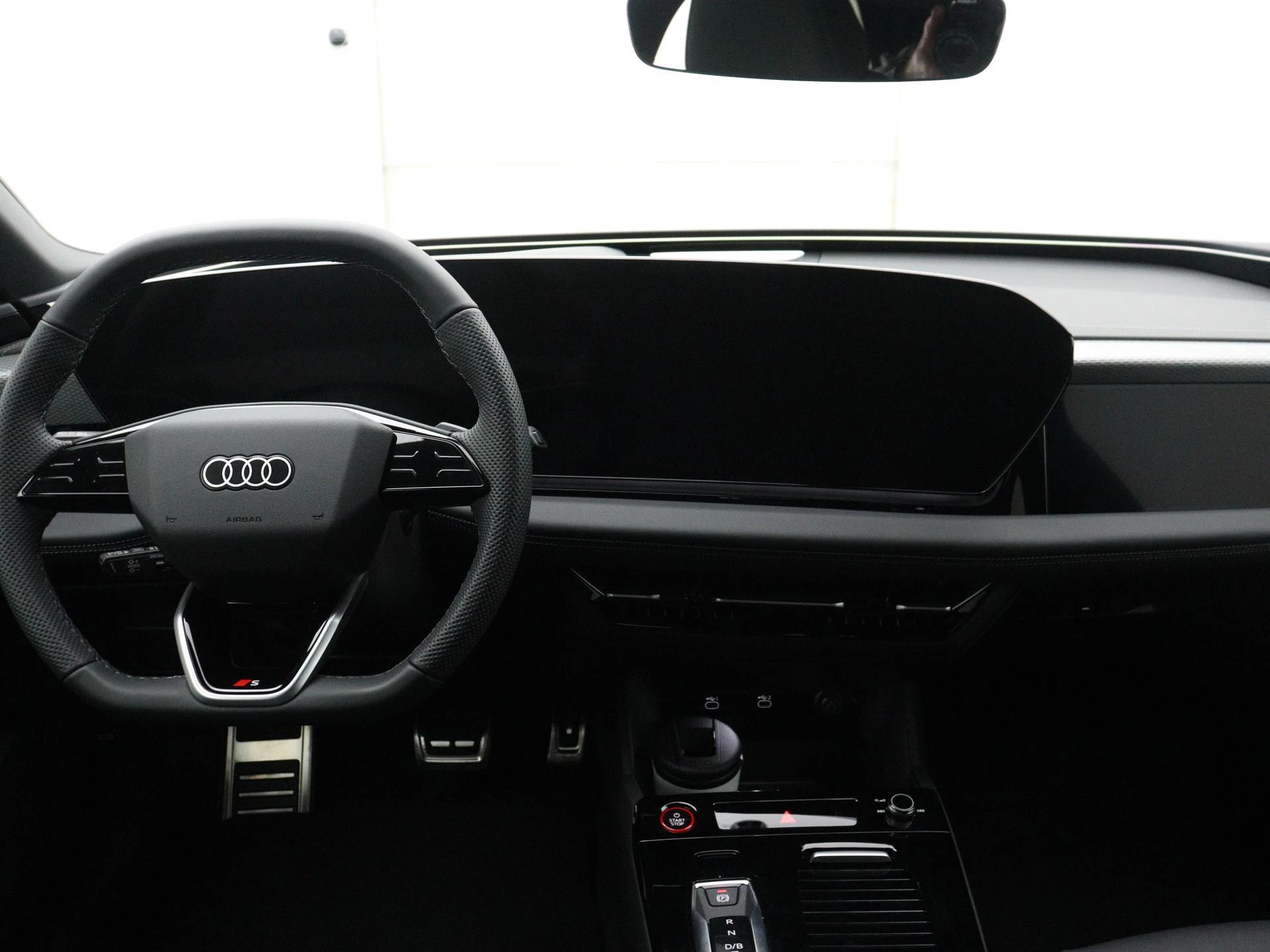 Audi-A6 Avant e-tron-image-5