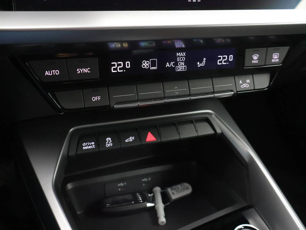 Audi A3 Sportback PHEV Audi A3 Sportback Attraction 40TFSIe 204PK *AUTOMAAT*ACC*VIRTUAL COCKPIT*NAVI*APP-CONNECT*...*