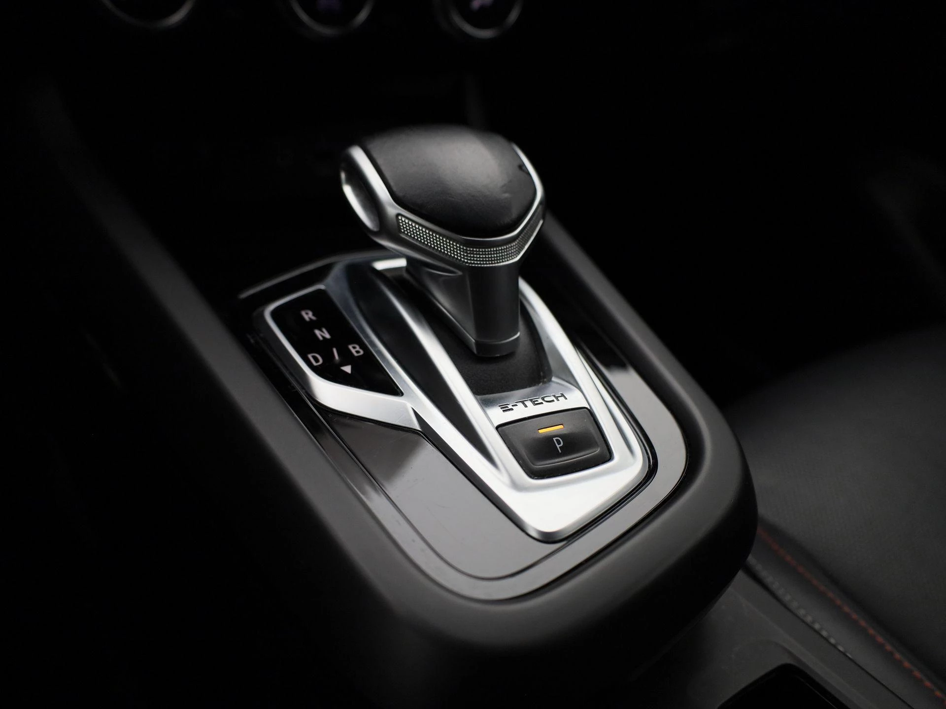 Renault-Arkana-image-18
