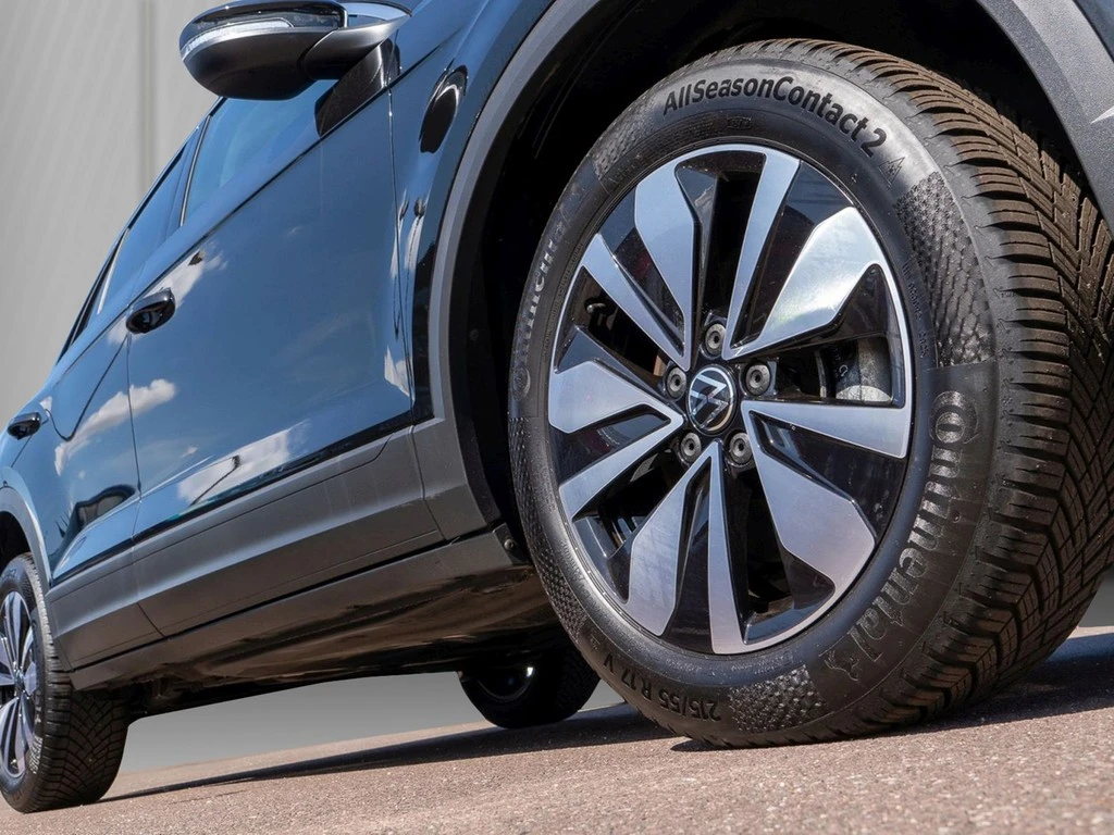 Volkswagen-T-Roc-image-4
