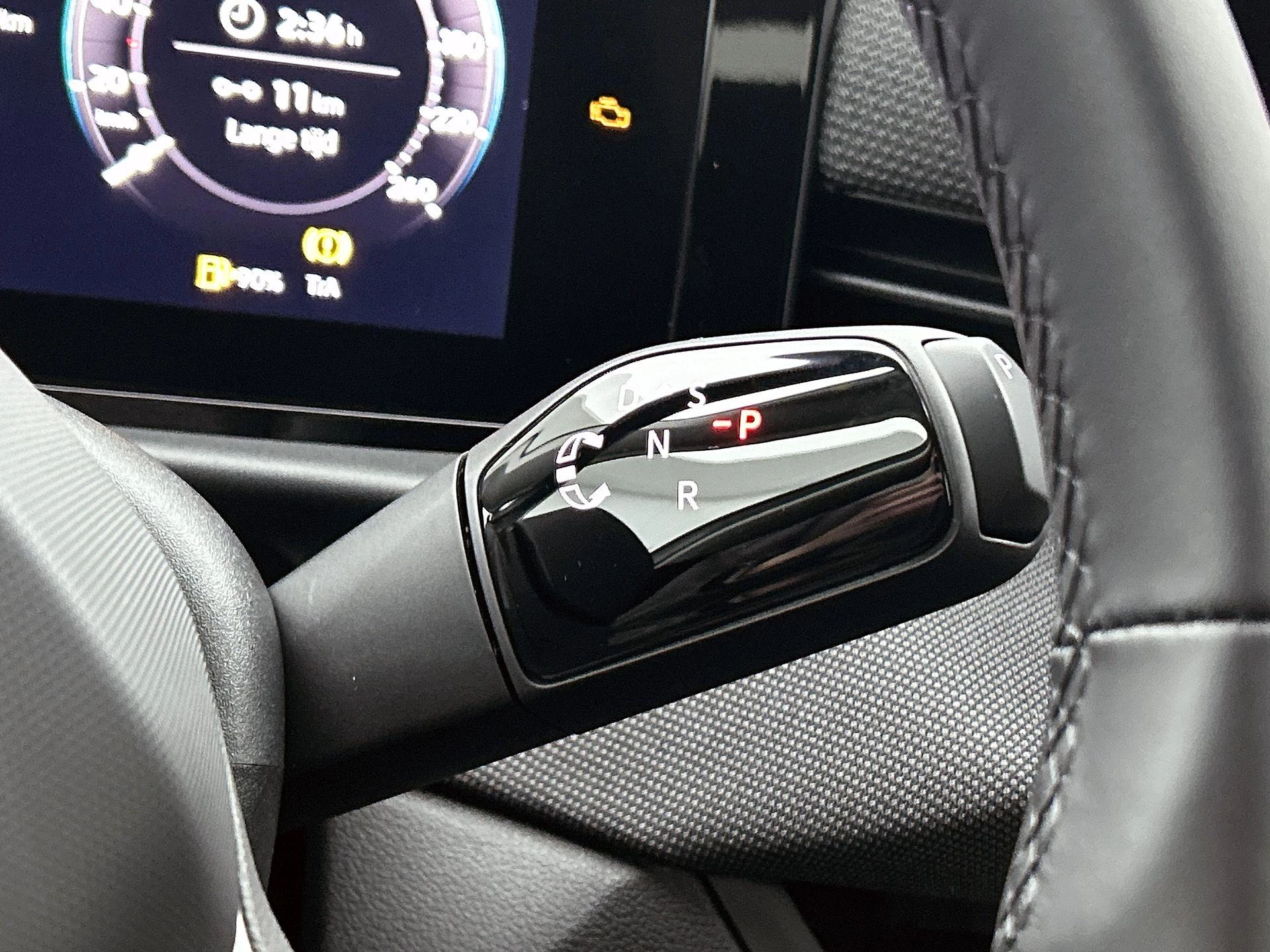 Volkswagen-T-Roc-image-20