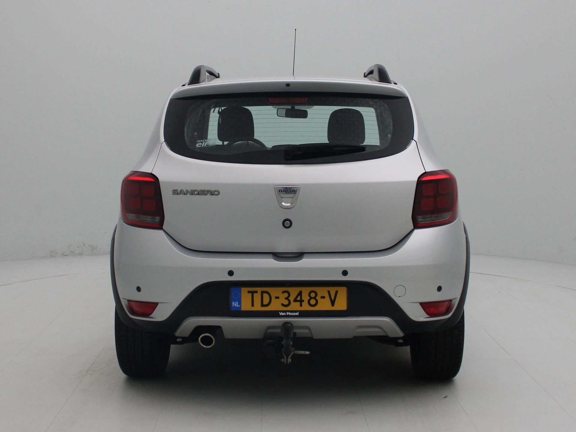 Dacia-Sandero Stepway-image-4