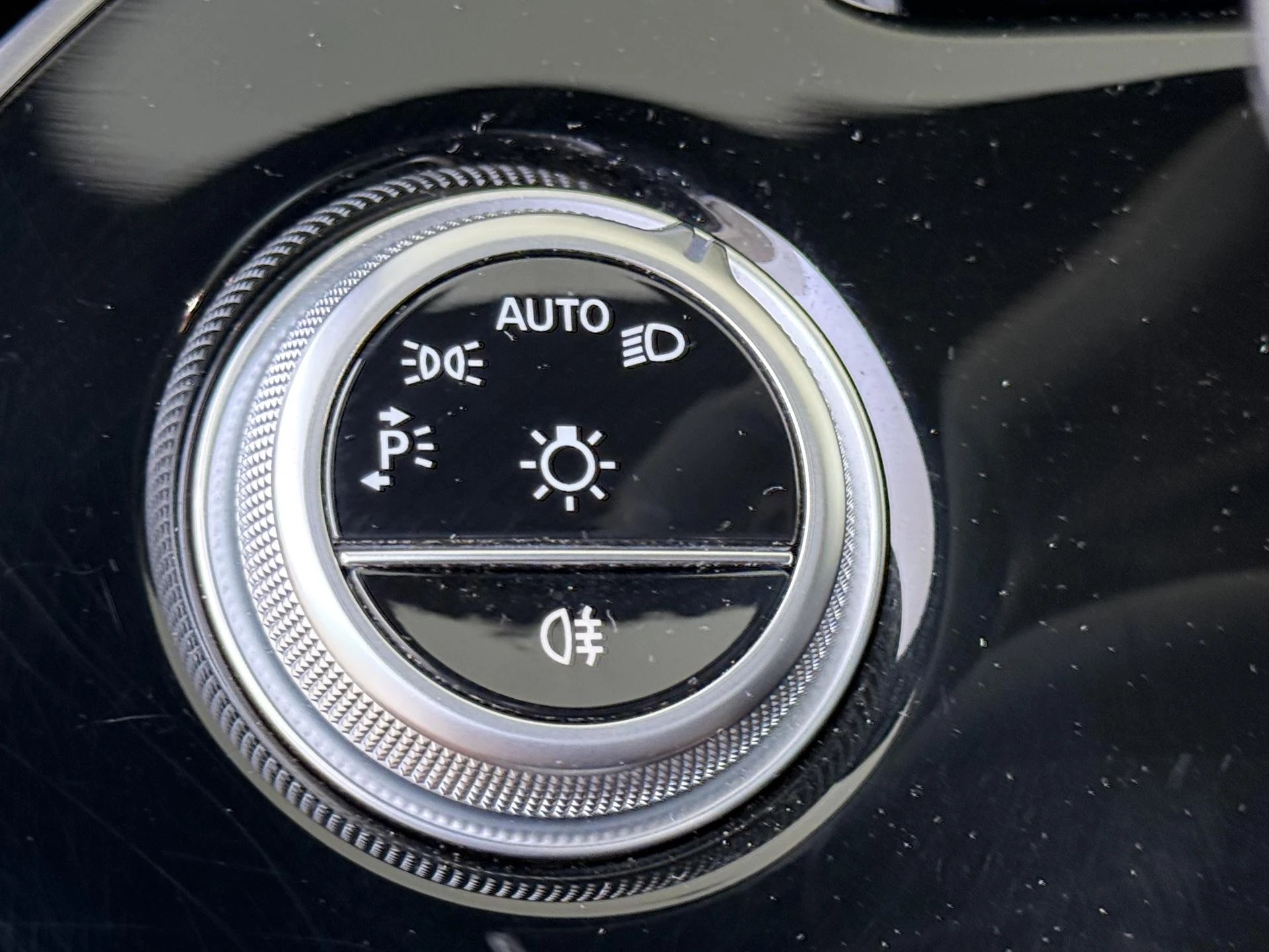 Mercedes-Benz-E-Klasse-image-23
