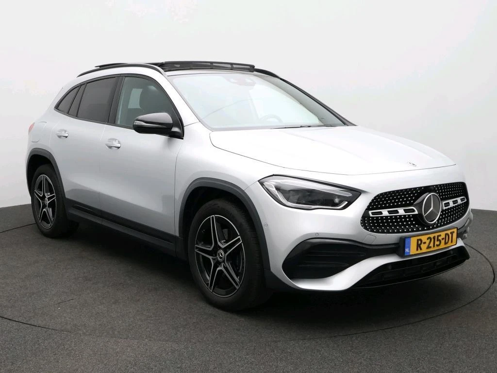 Mercedes-Benz-GLA-image-4