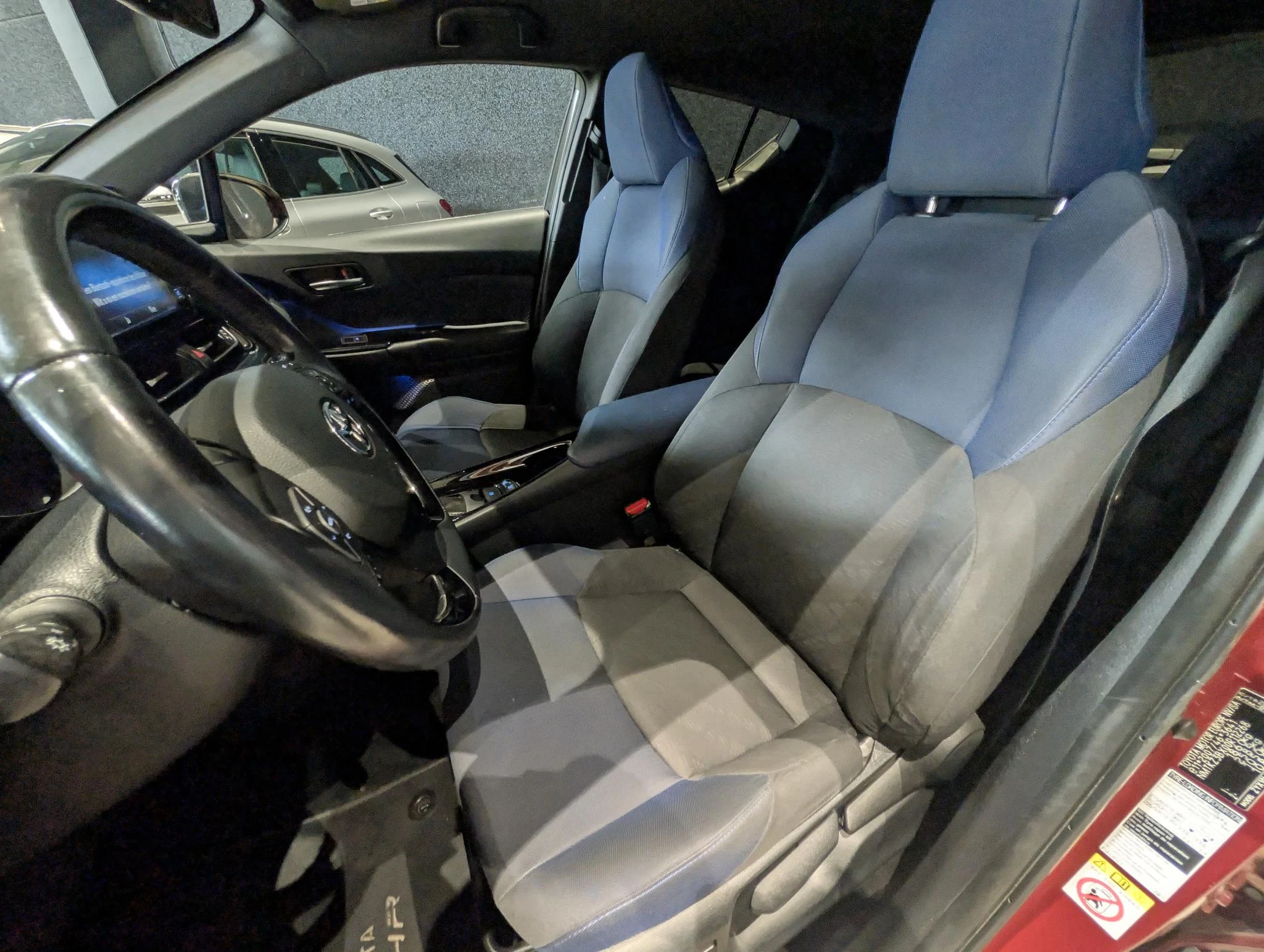 Toyota-C-HR-image-9