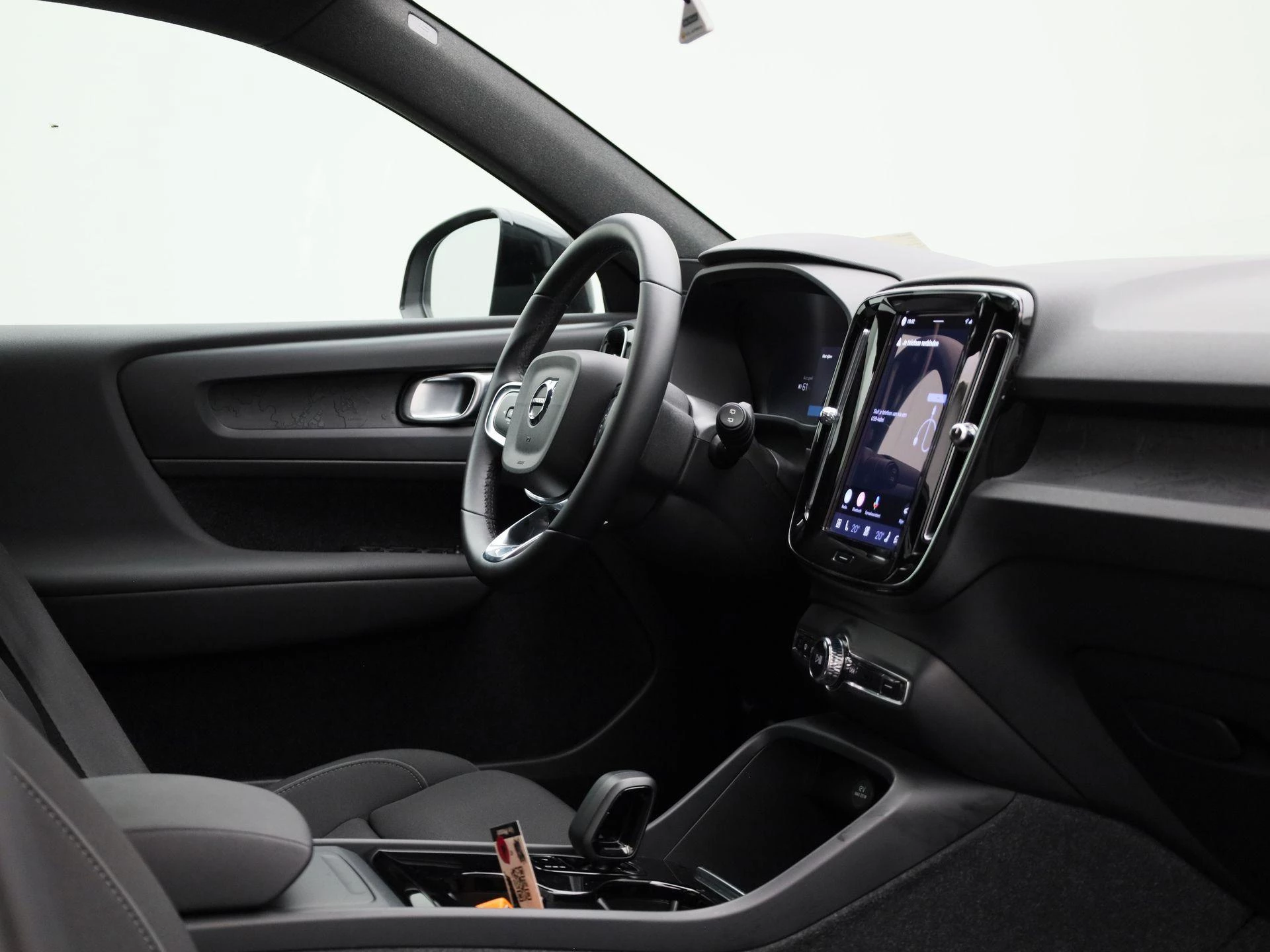 Volvo-XC40-image-34