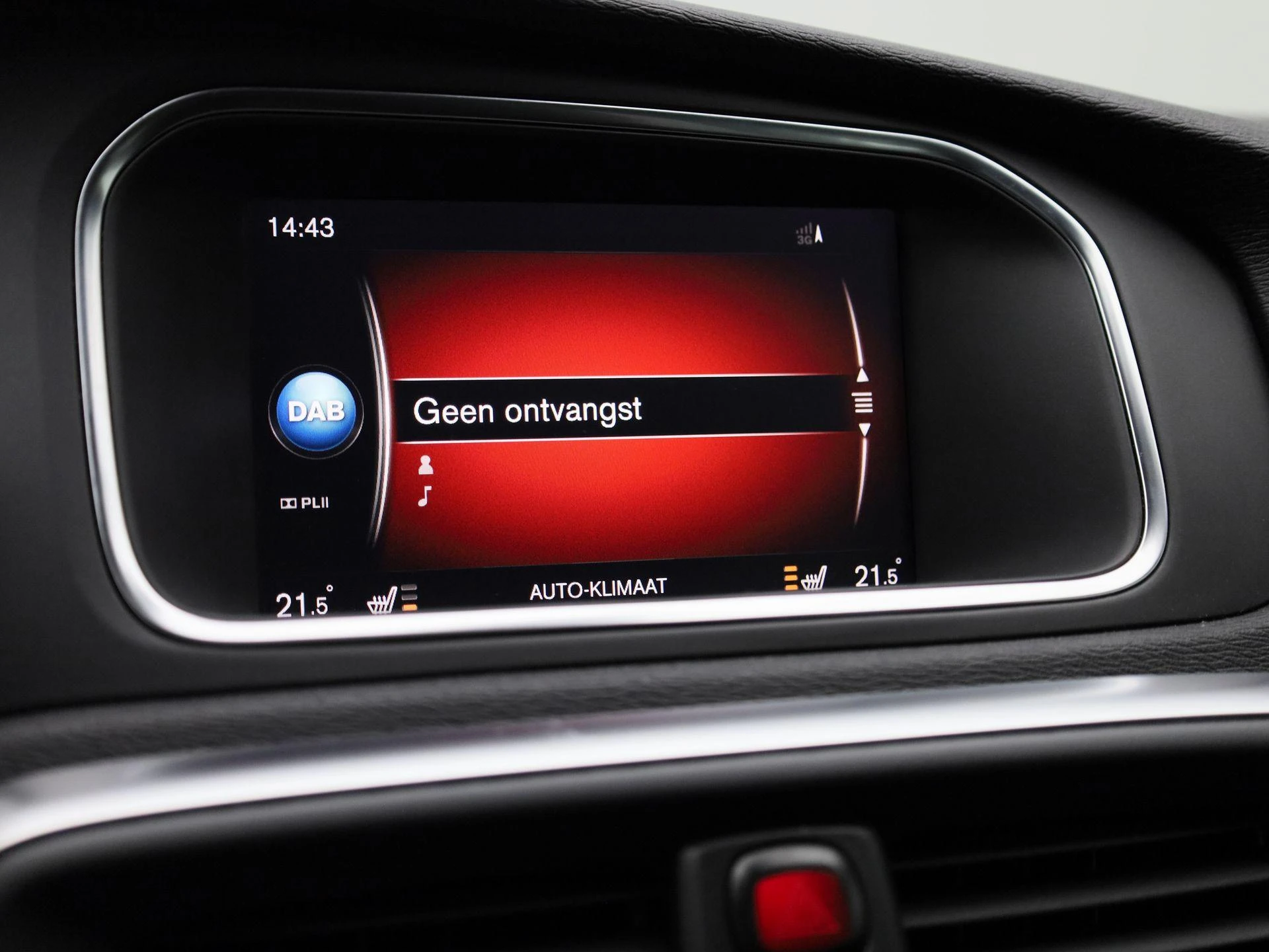 Volvo-V40-image-14
