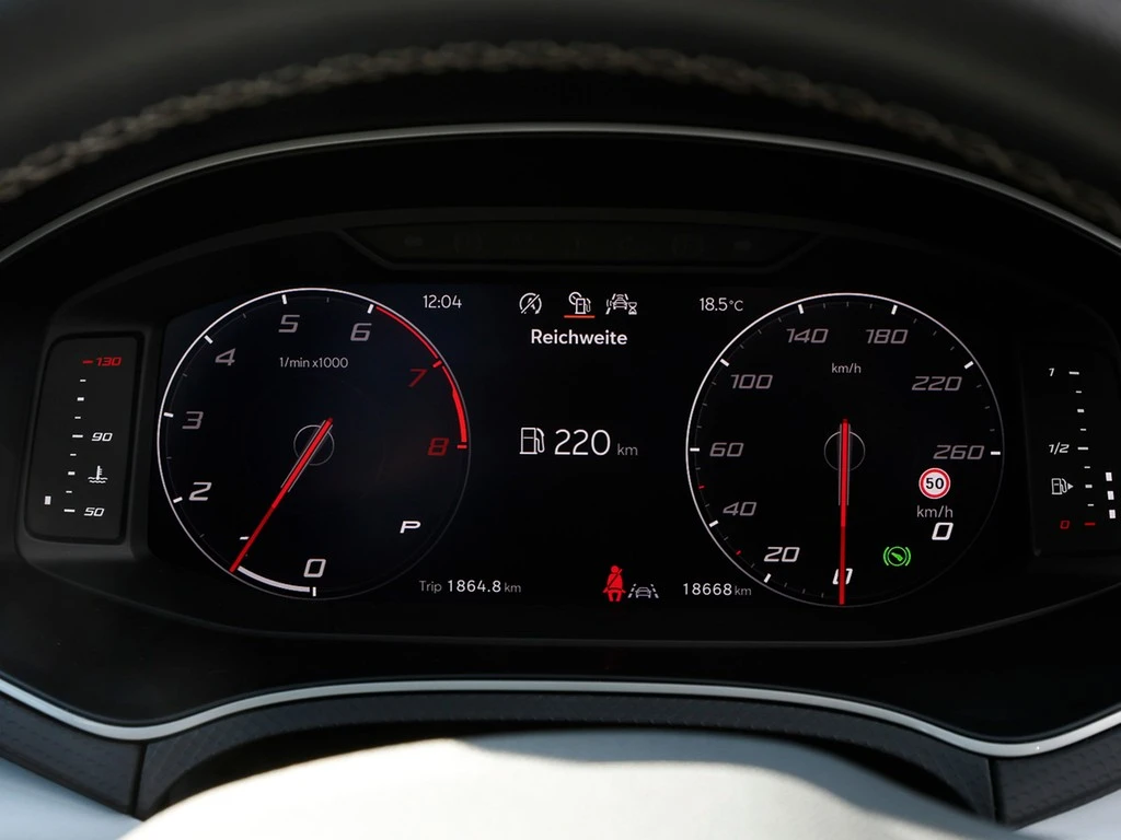 SEAT-Arona-image-12