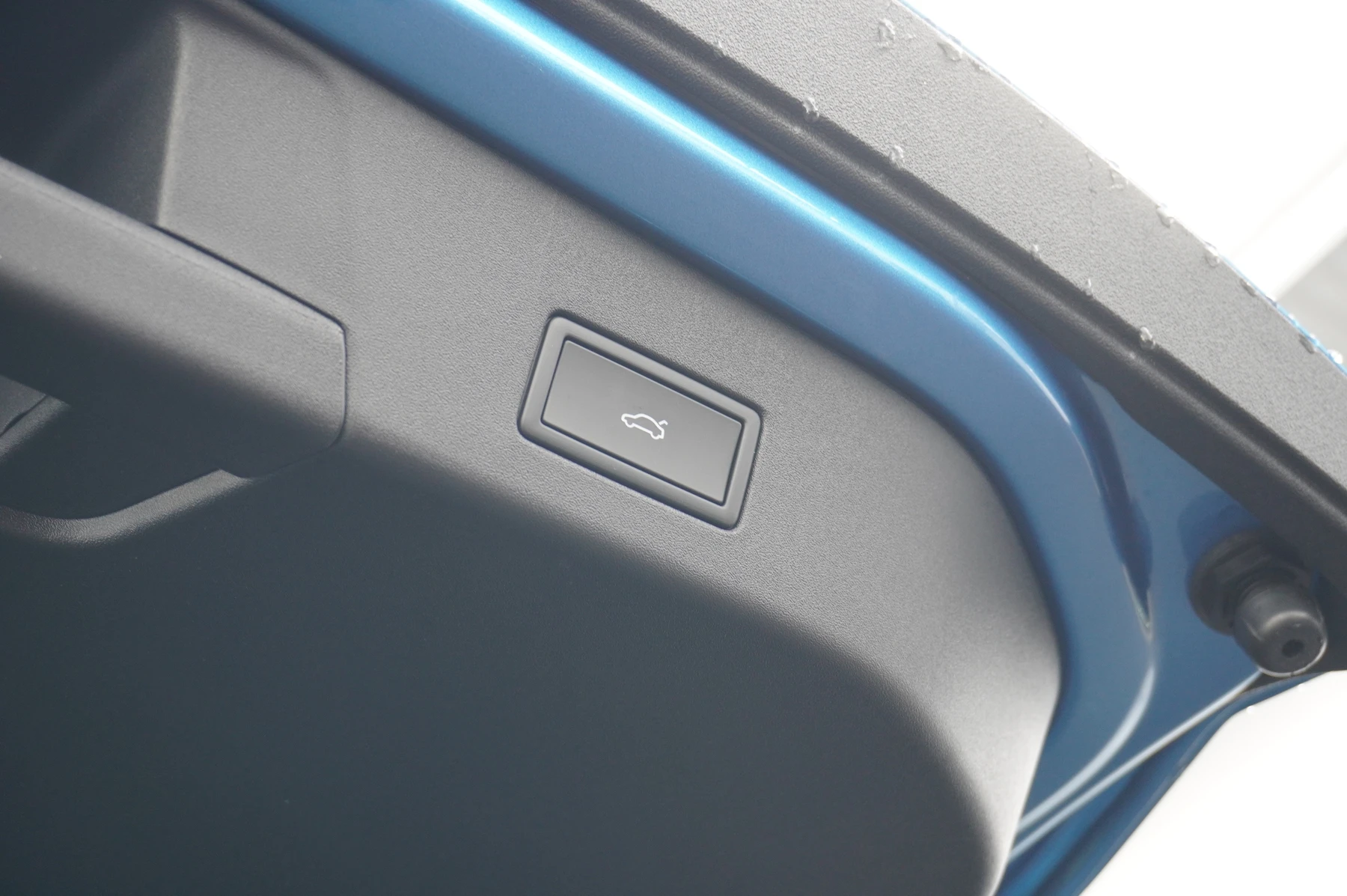 Volkswagen-ID.4-image-40