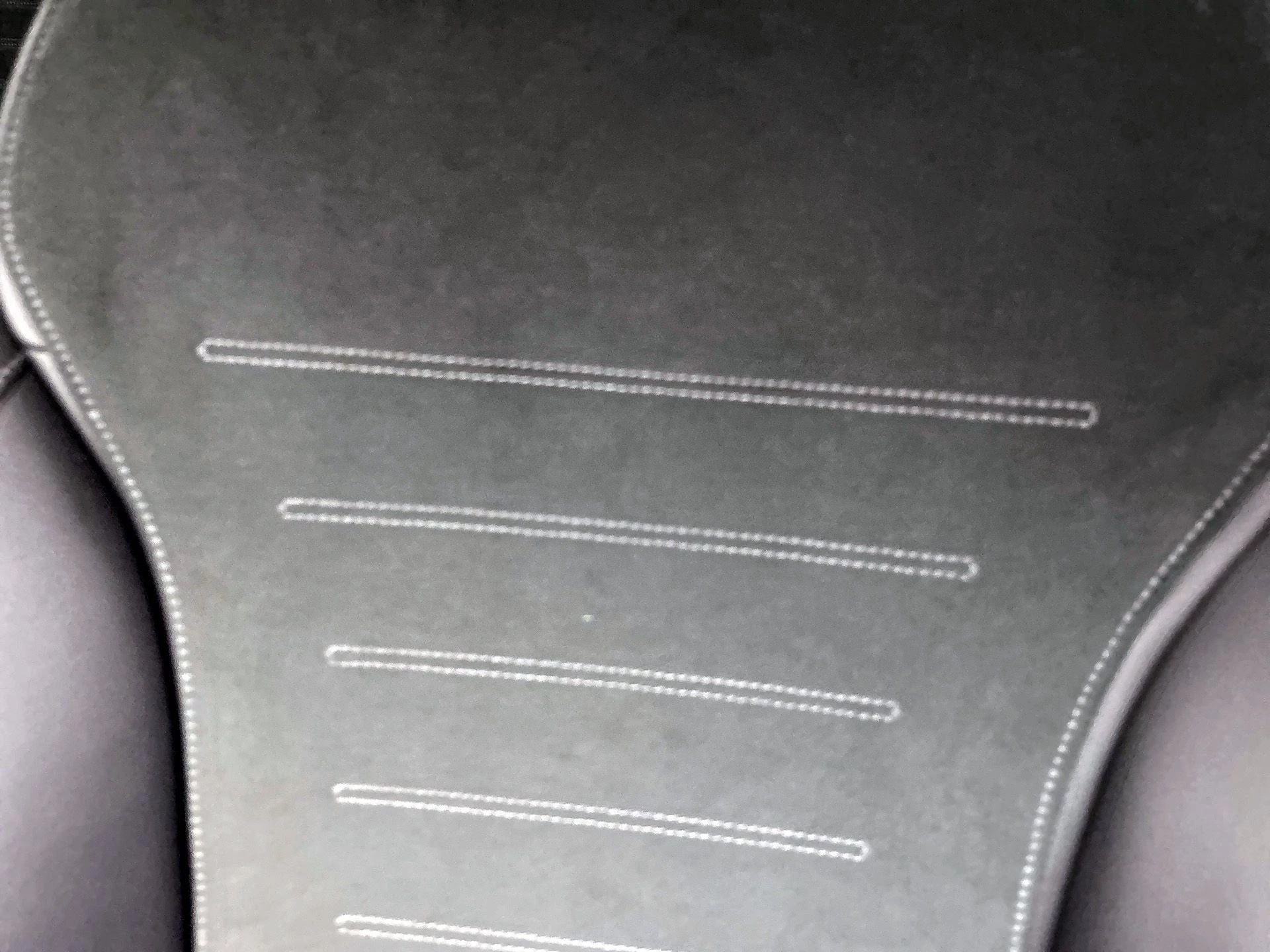Mercedes-Benz-C-Klasse-image-36