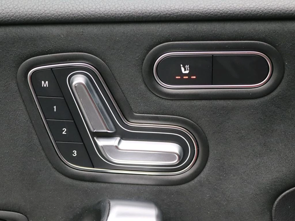 Mercedes-Benz A-Klasse 250 e Business Solution AMG