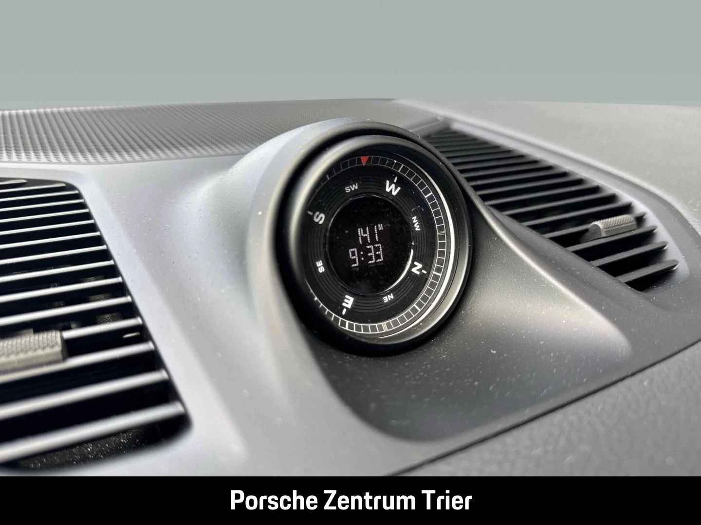 Porsche-Cayenne-image-22