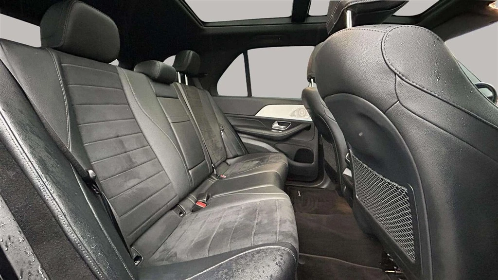 Mercedes-Benz-GLE-image-27