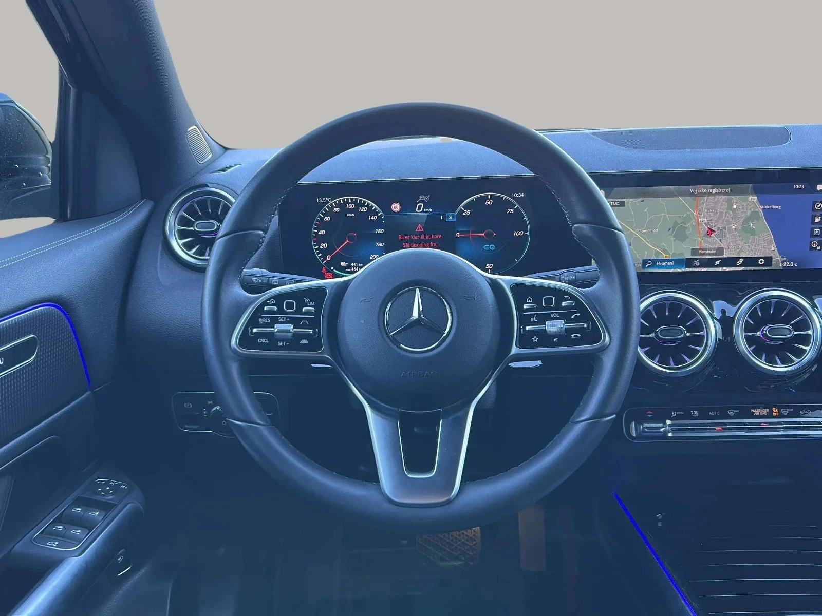 Mercedes-Benz-EQA-image-11