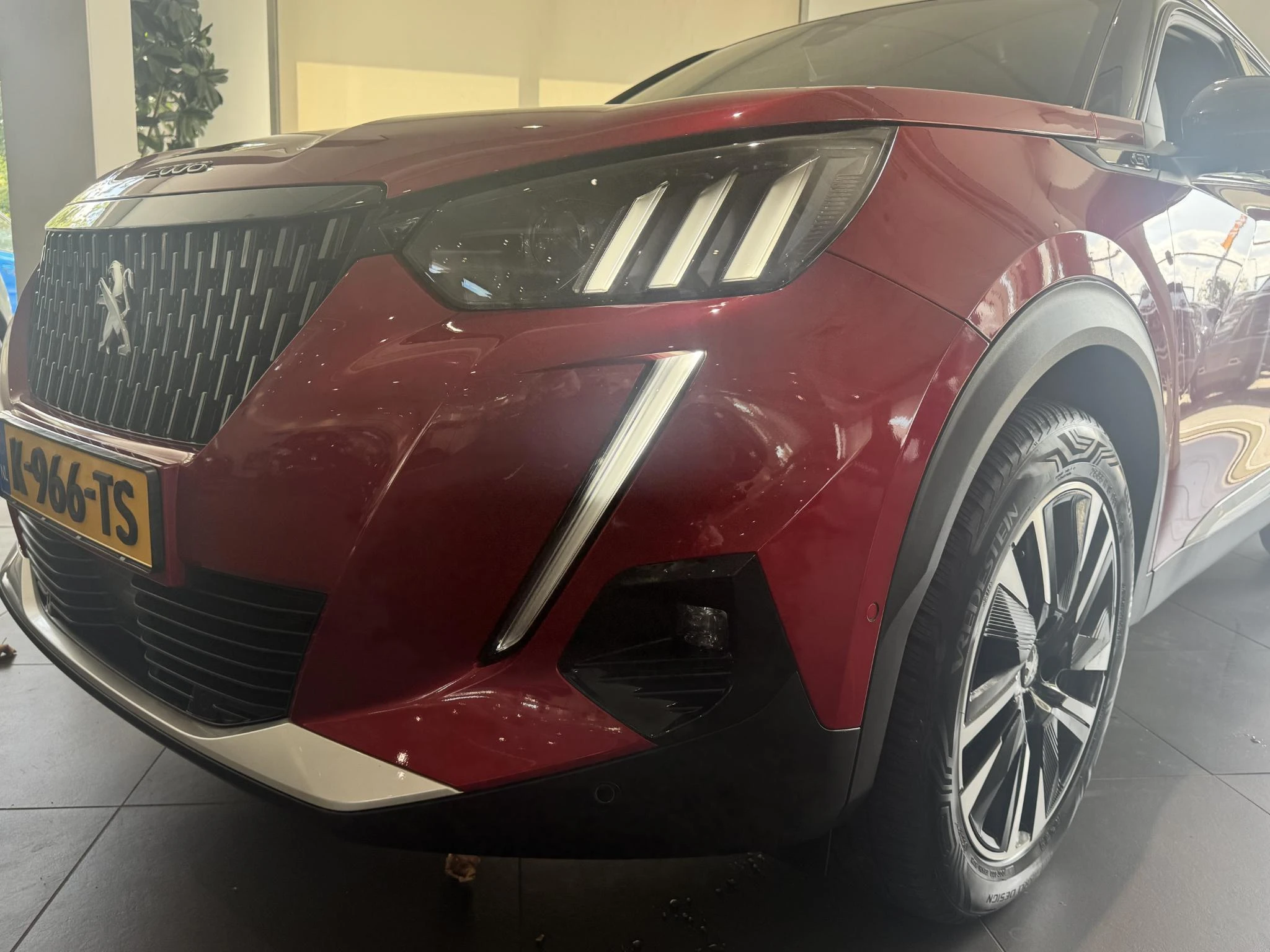 Peugeot-2008-image-16