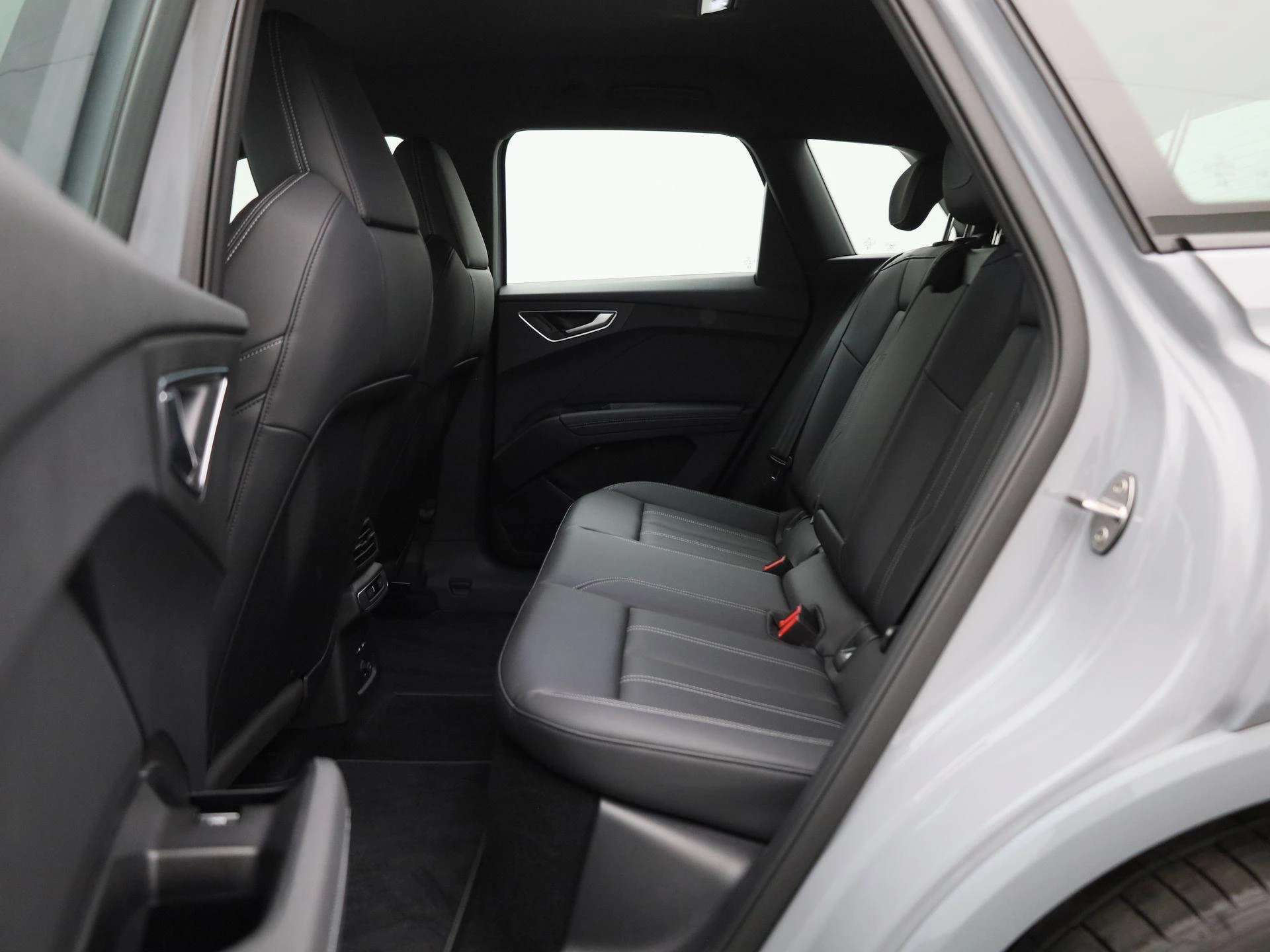 Audi-Q4 e-tron-image-11