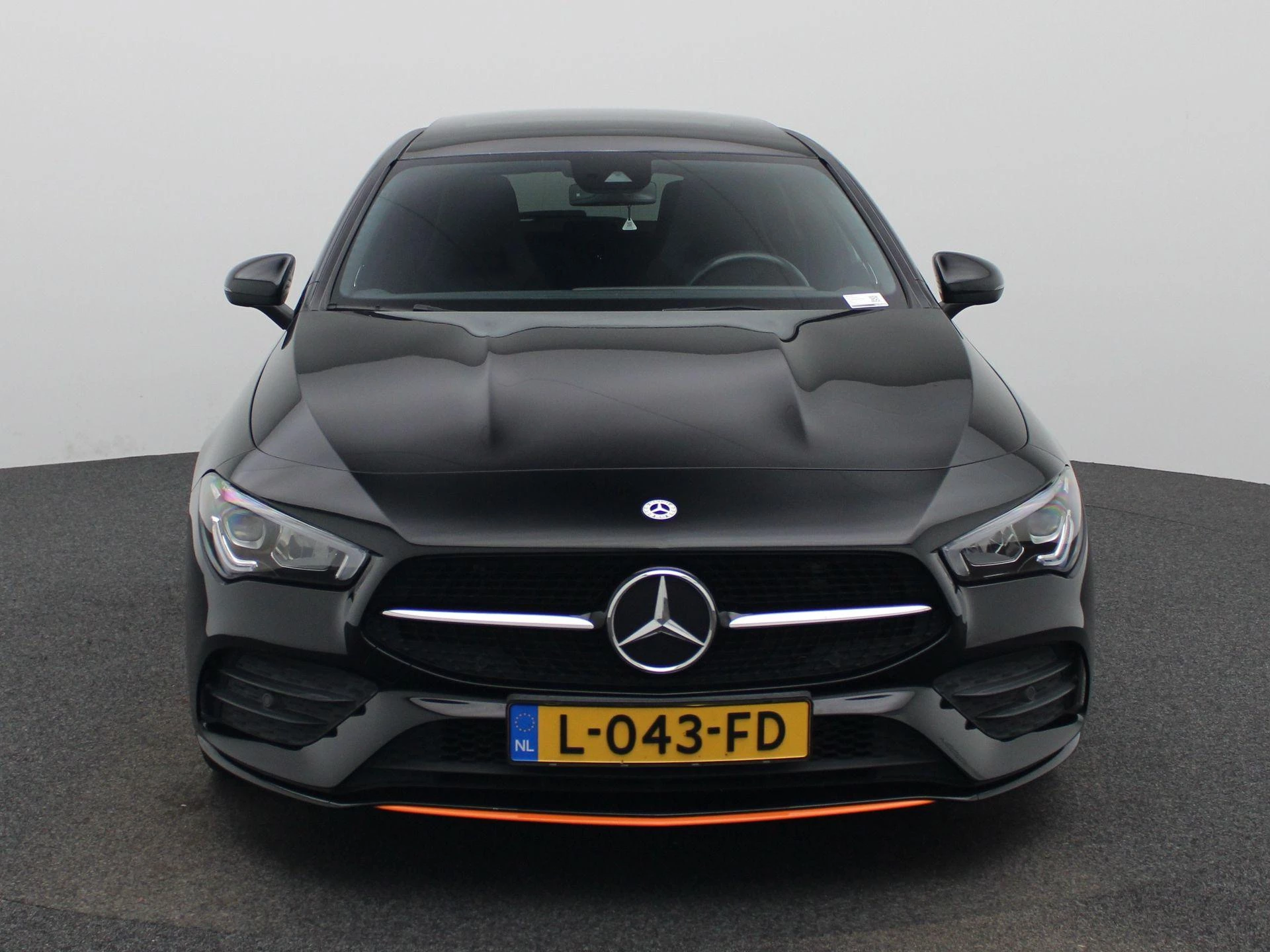 Mercedes-Benz CLA Shooting Brake 200 Premium Plus