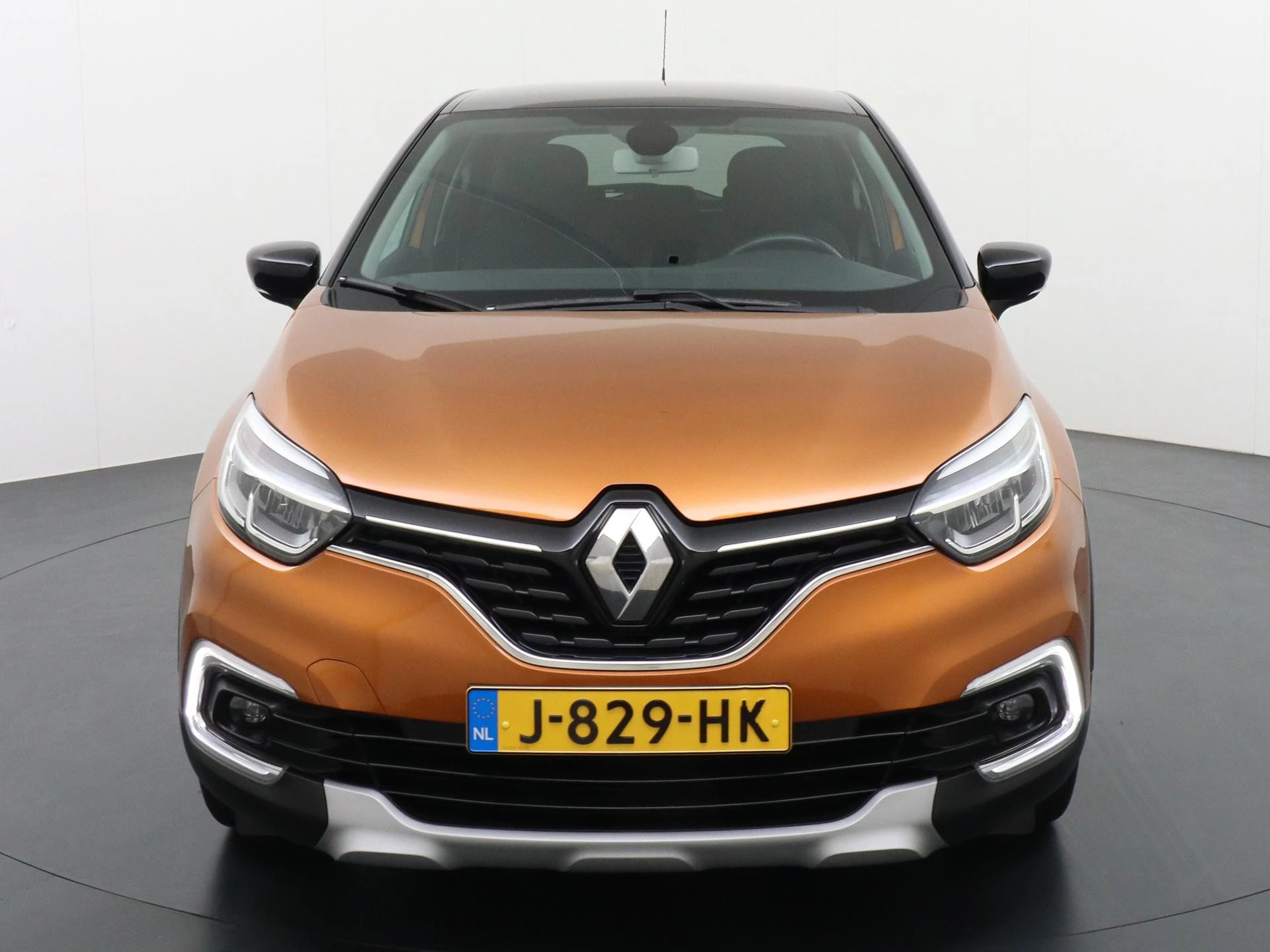 Renault-Captur-image-2