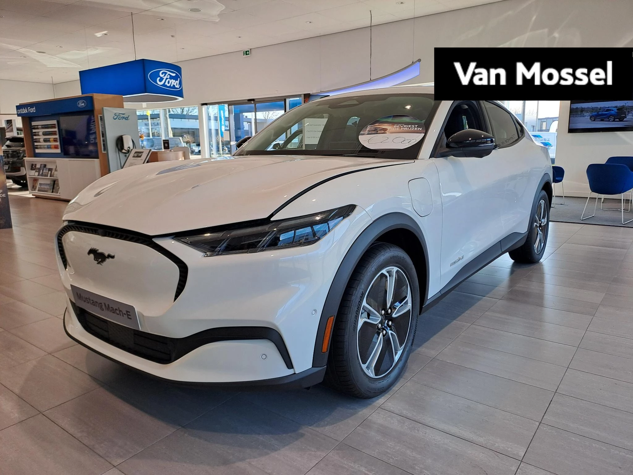Ford-Mustang Mach-E-image-0