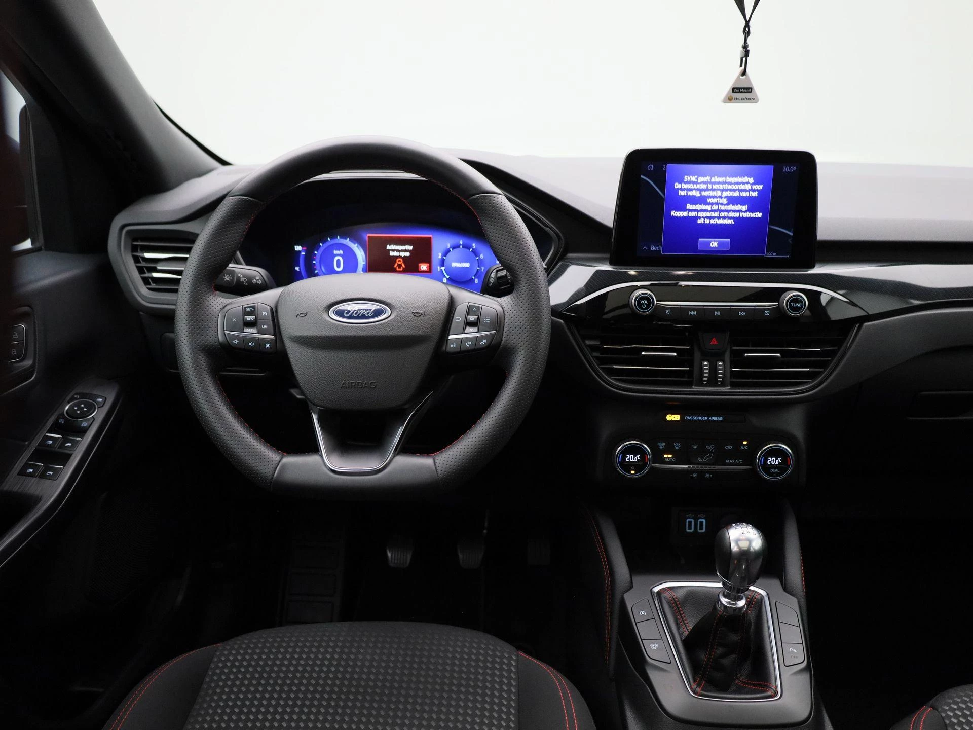 Ford-Kuga-image-6