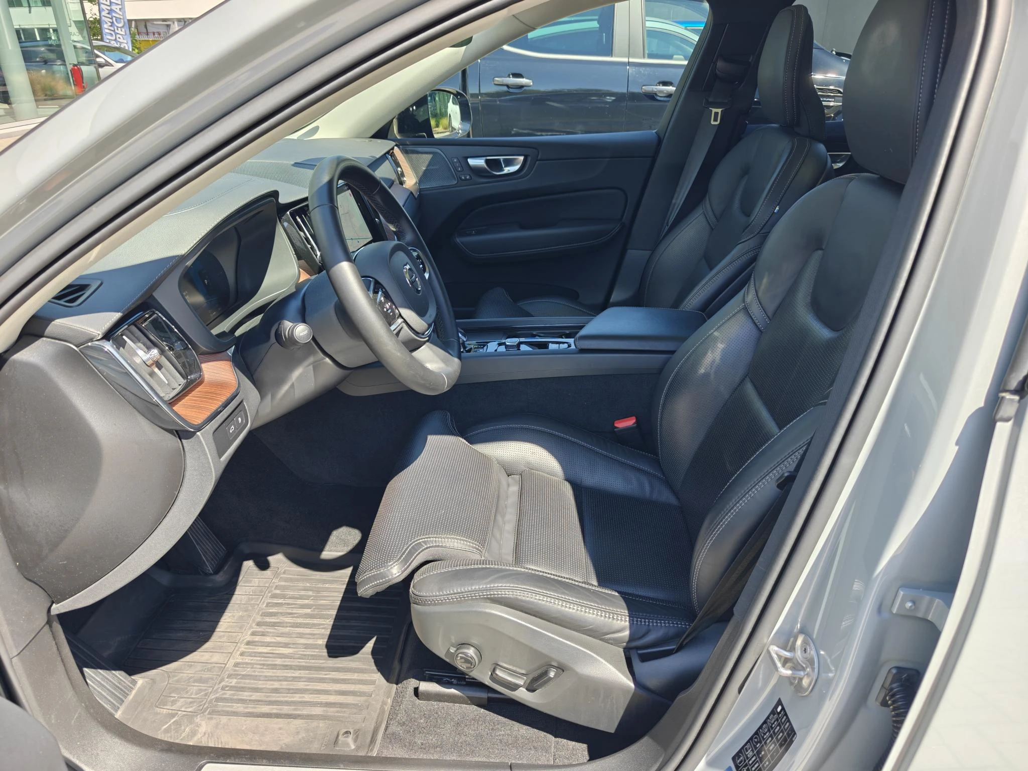 Volvo XC60 T6 PHEV 4x4 Ultimate Dark Aut.