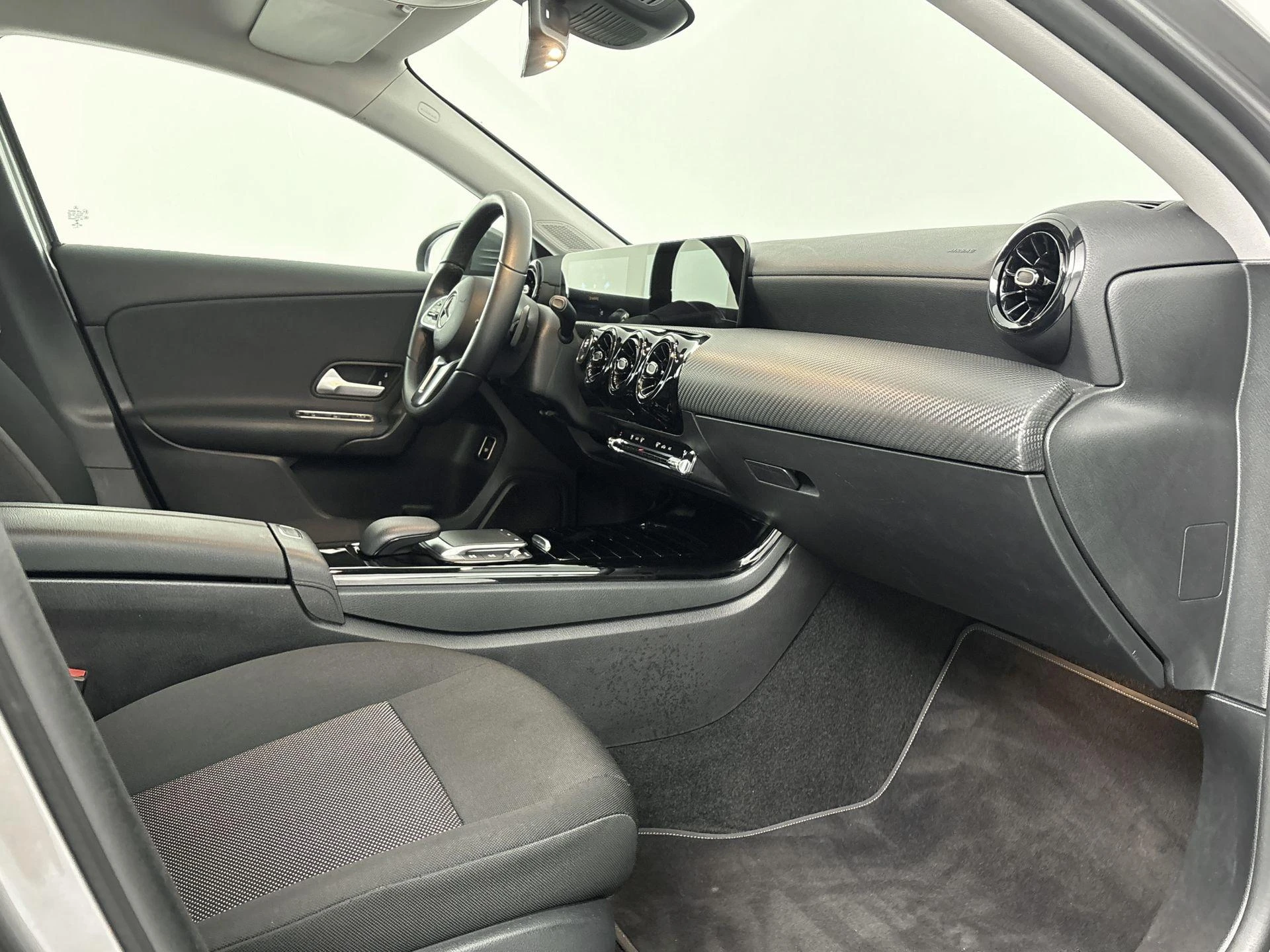 Mercedes-Benz-A-Klasse-image-13