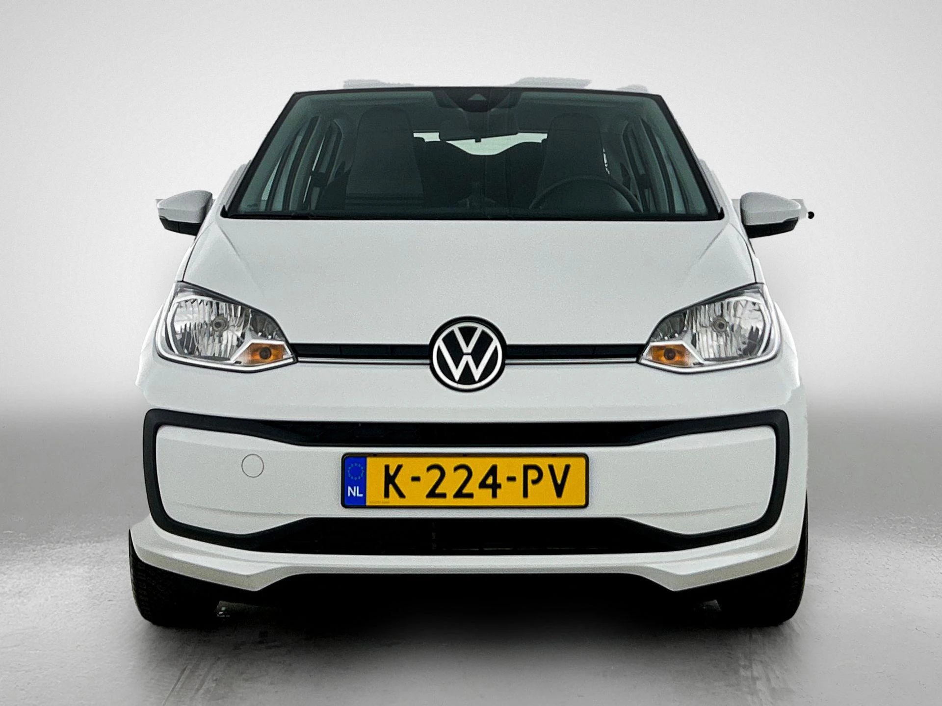 Volkswagen-up!-image-4