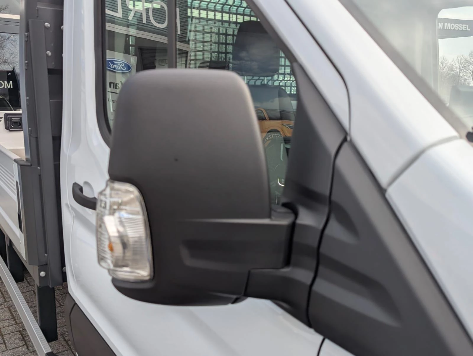 Ford-Transit-image-9