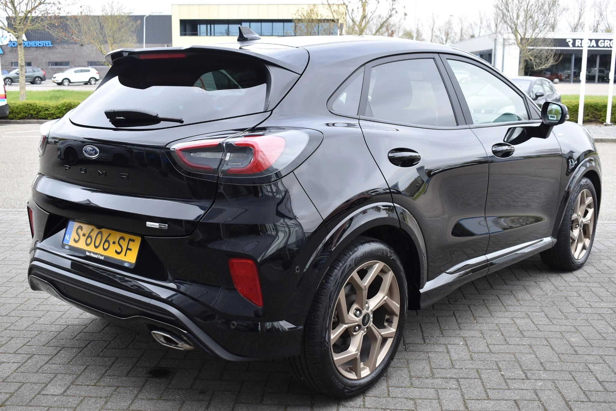 Ford Puma 1.0 EcoBoost Hybrid ST-Line X Gold Edition
