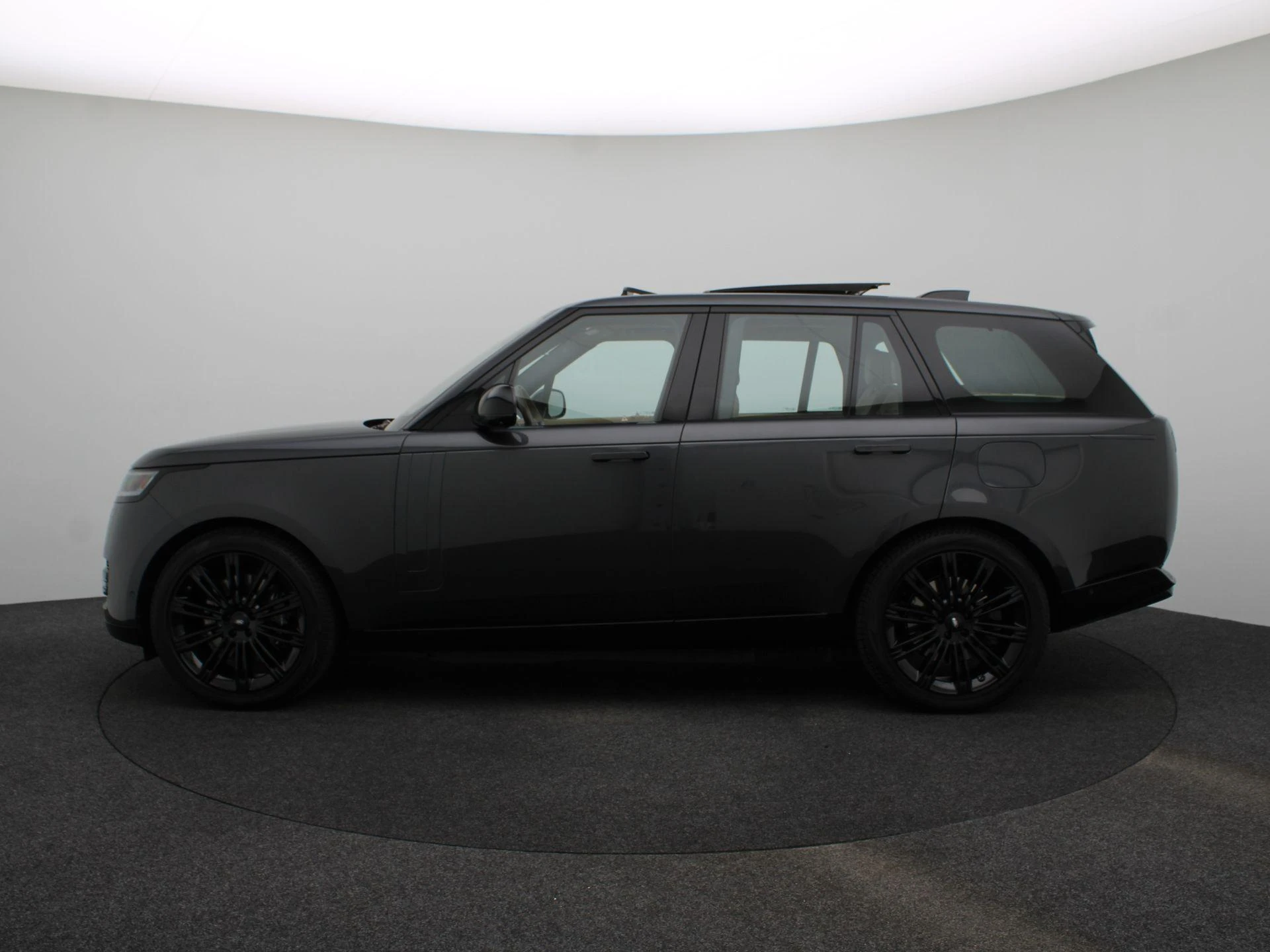 Land Rover-Range Rover-image-3