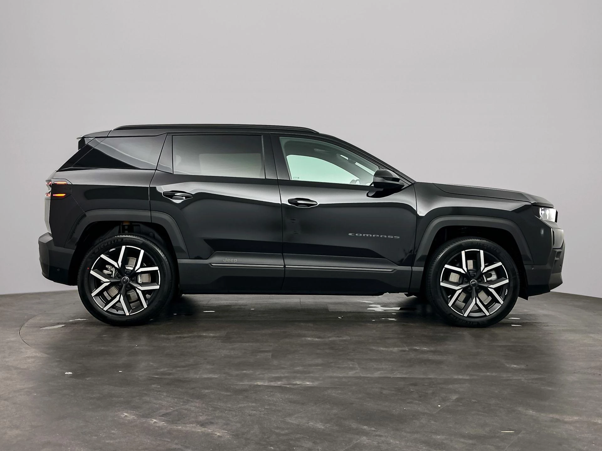 Jeep Compass First Edition 74 kWh