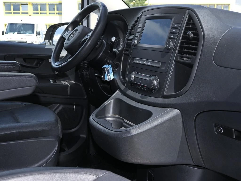 Mercedes-Benz-Vito 114-image-9