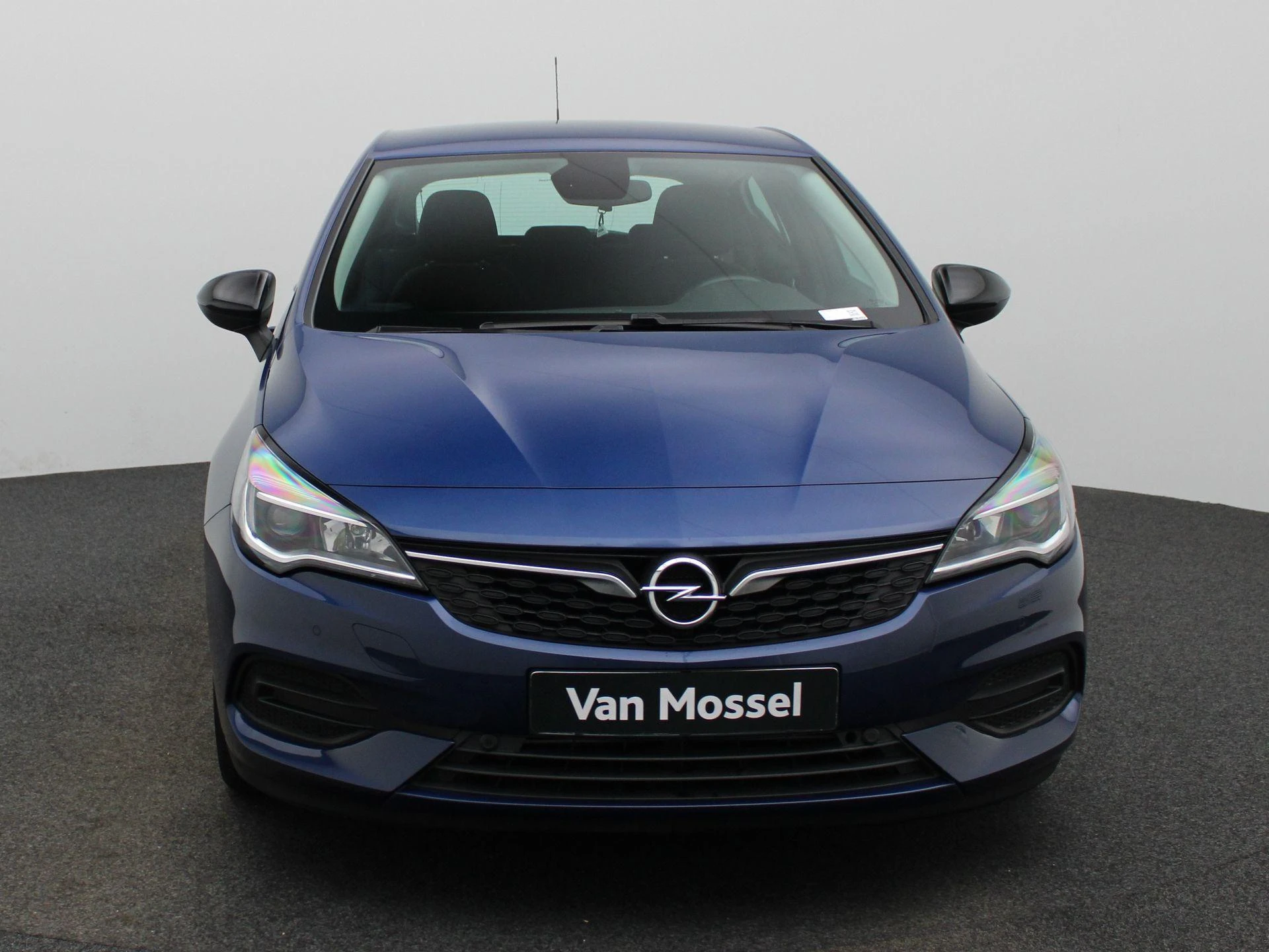 Opel-Astra-image-2
