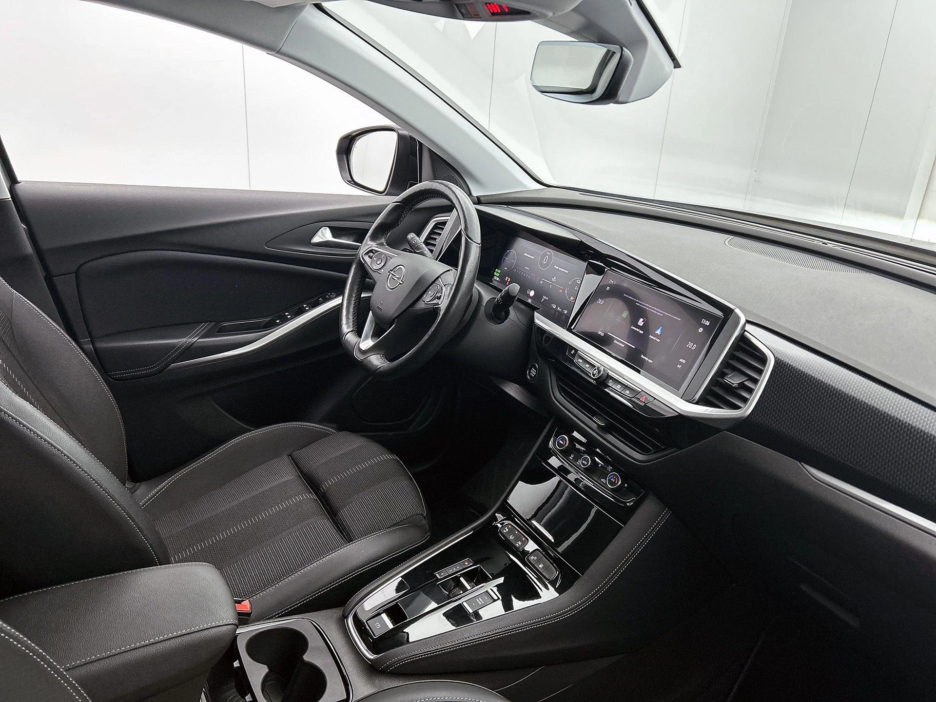 Opel Grandland 1.6 Turbo Plug-In Hybrid Level 4