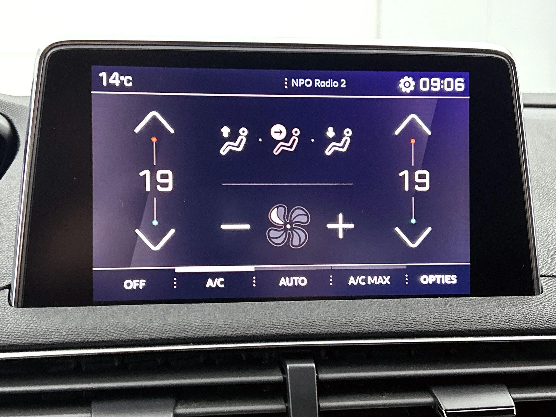 Peugeot-5008-image-27