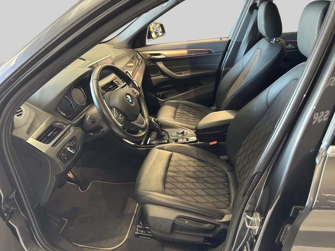 BMW X1 sDrive18iA (103 kW)