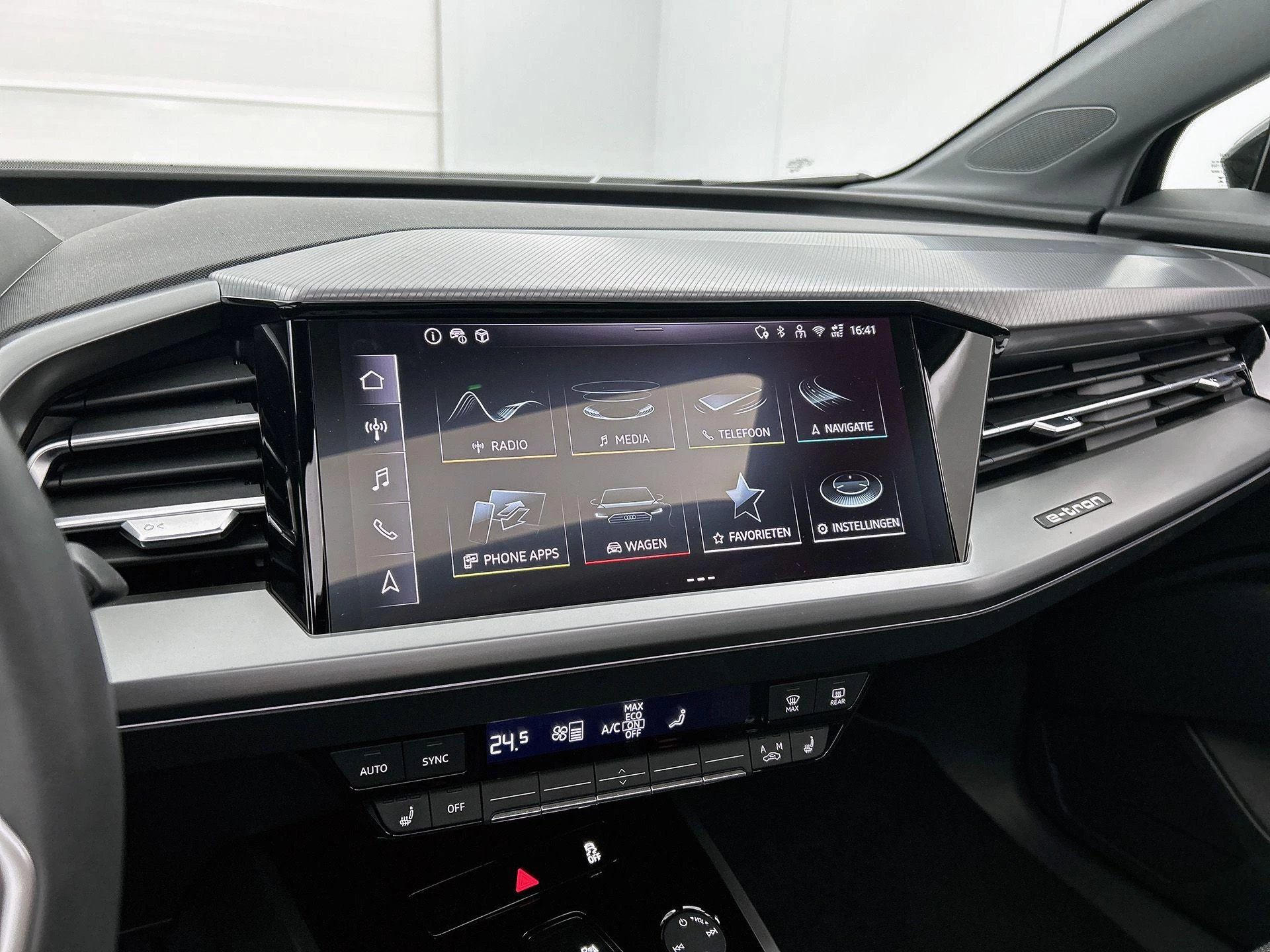 Audi-Q4 e-tron-image-6