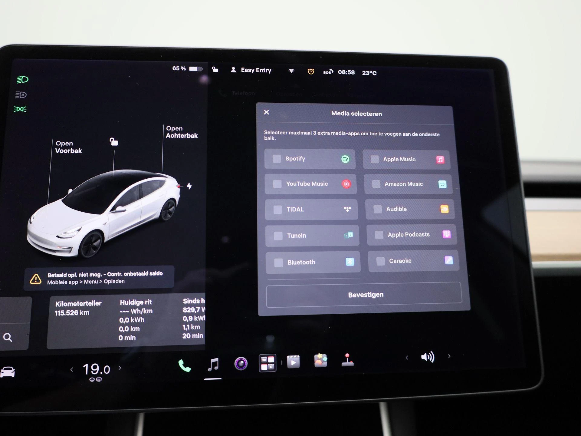 Tesla-Model 3-image-23
