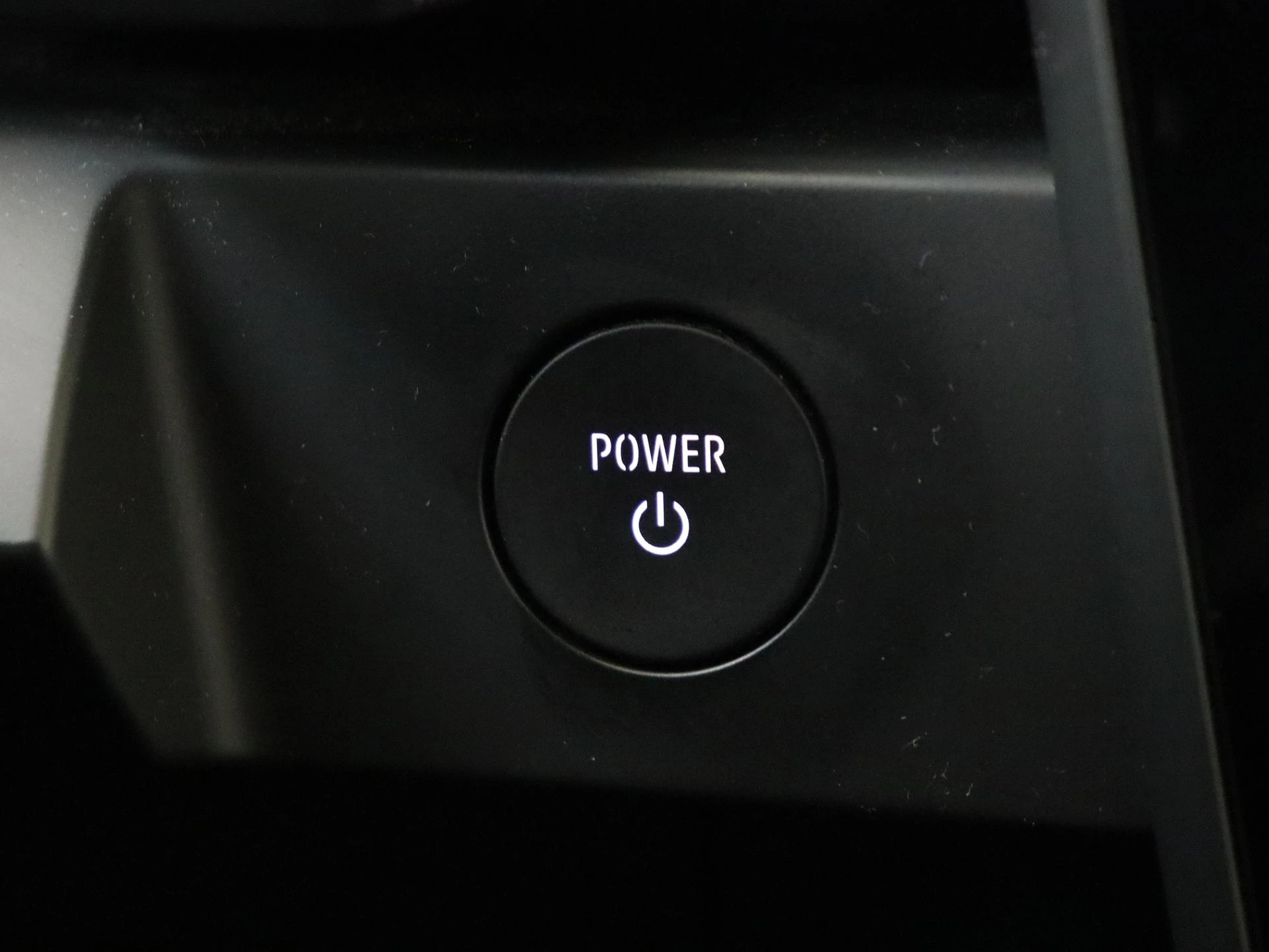 Renault-Megane E-Tech-image-26