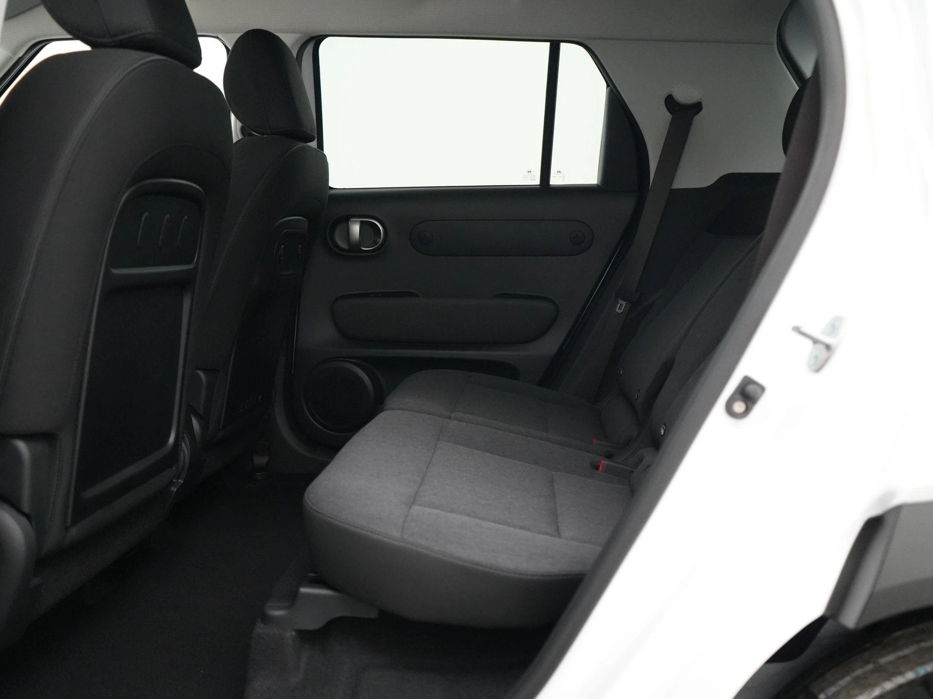 Hyundai-Inster-image-29