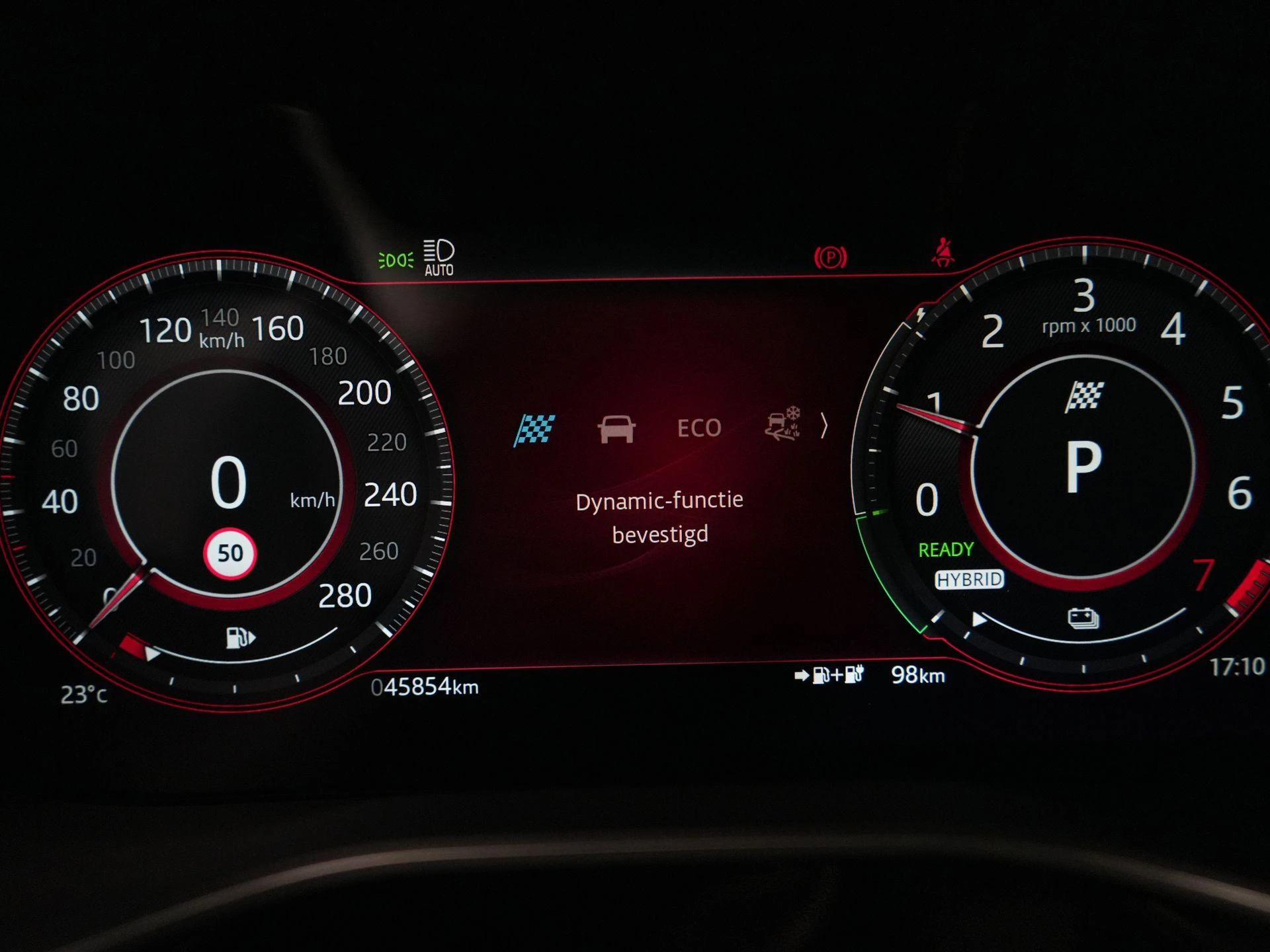 Jaguar F-PACE 2.0 P400e PHEV R-Dynamic Black