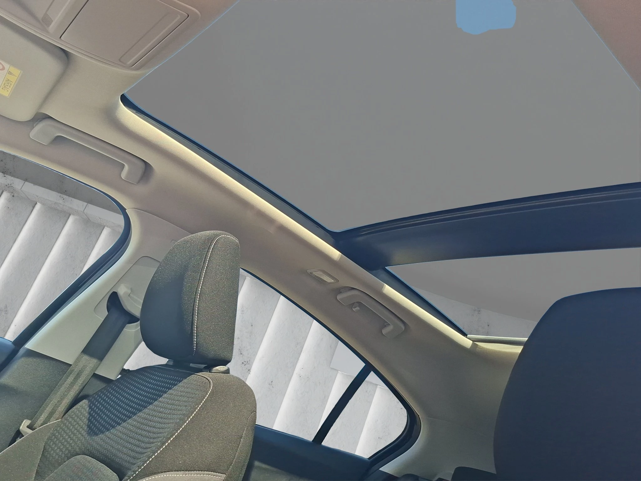 Ford Focus Cool & Connect 1.5 EB Aut. | LED | AHK | Pano | RFK | SHZ | Navi