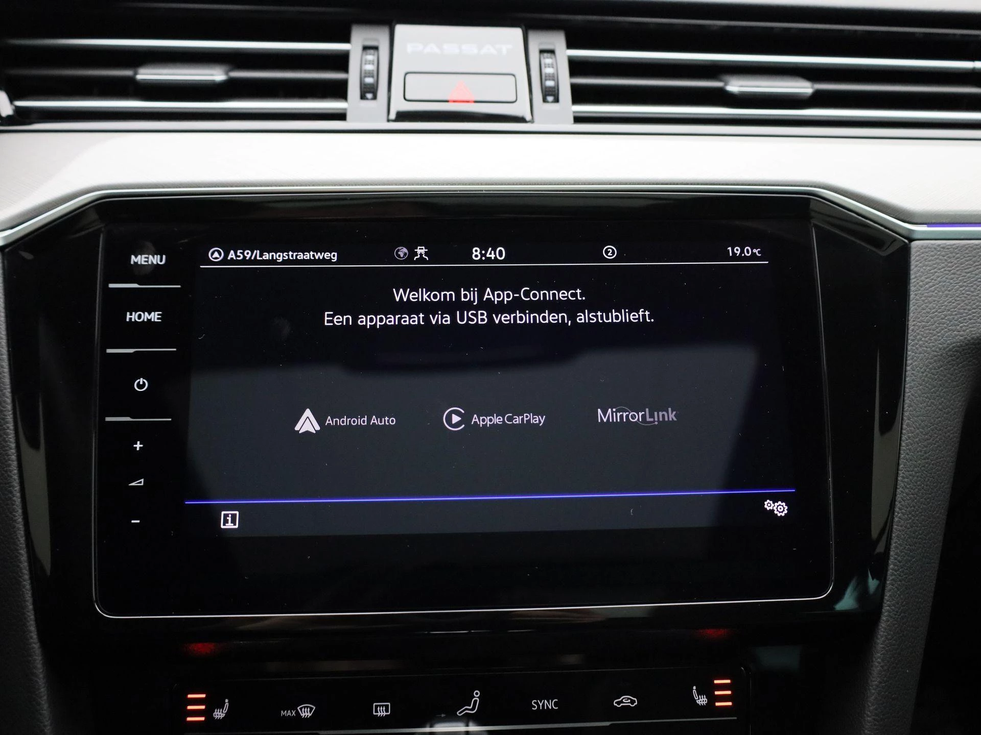 Volkswagen-Passat-image-24