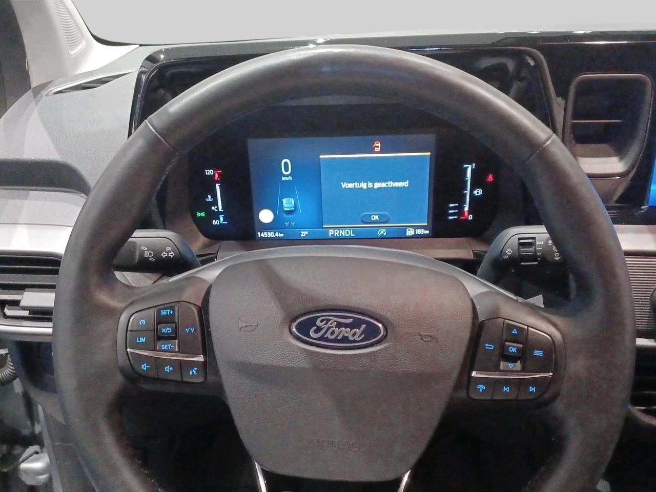 Ford-Transit Courier-image-12