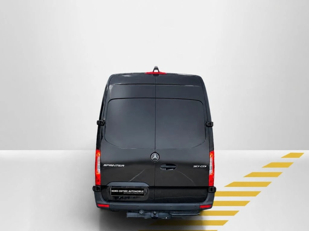 Mercedes-Benz-Sprinter 317-image-8