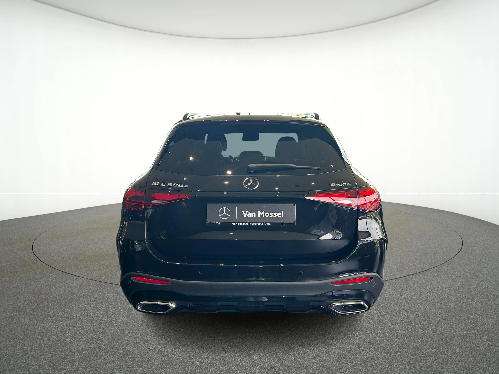 Mercedes-Benz-GLC-image-6